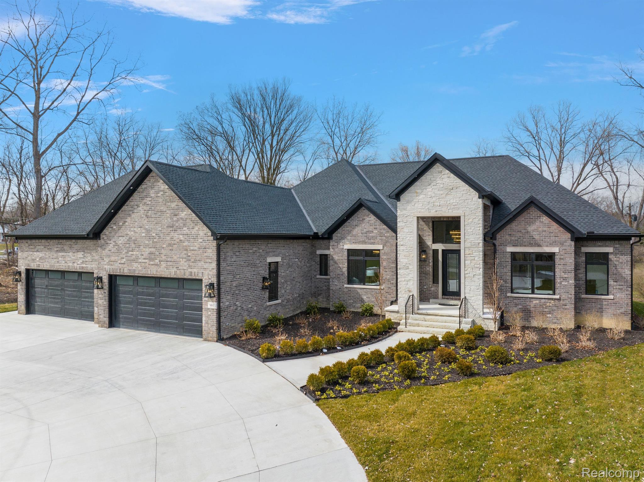 960 Dedham Court