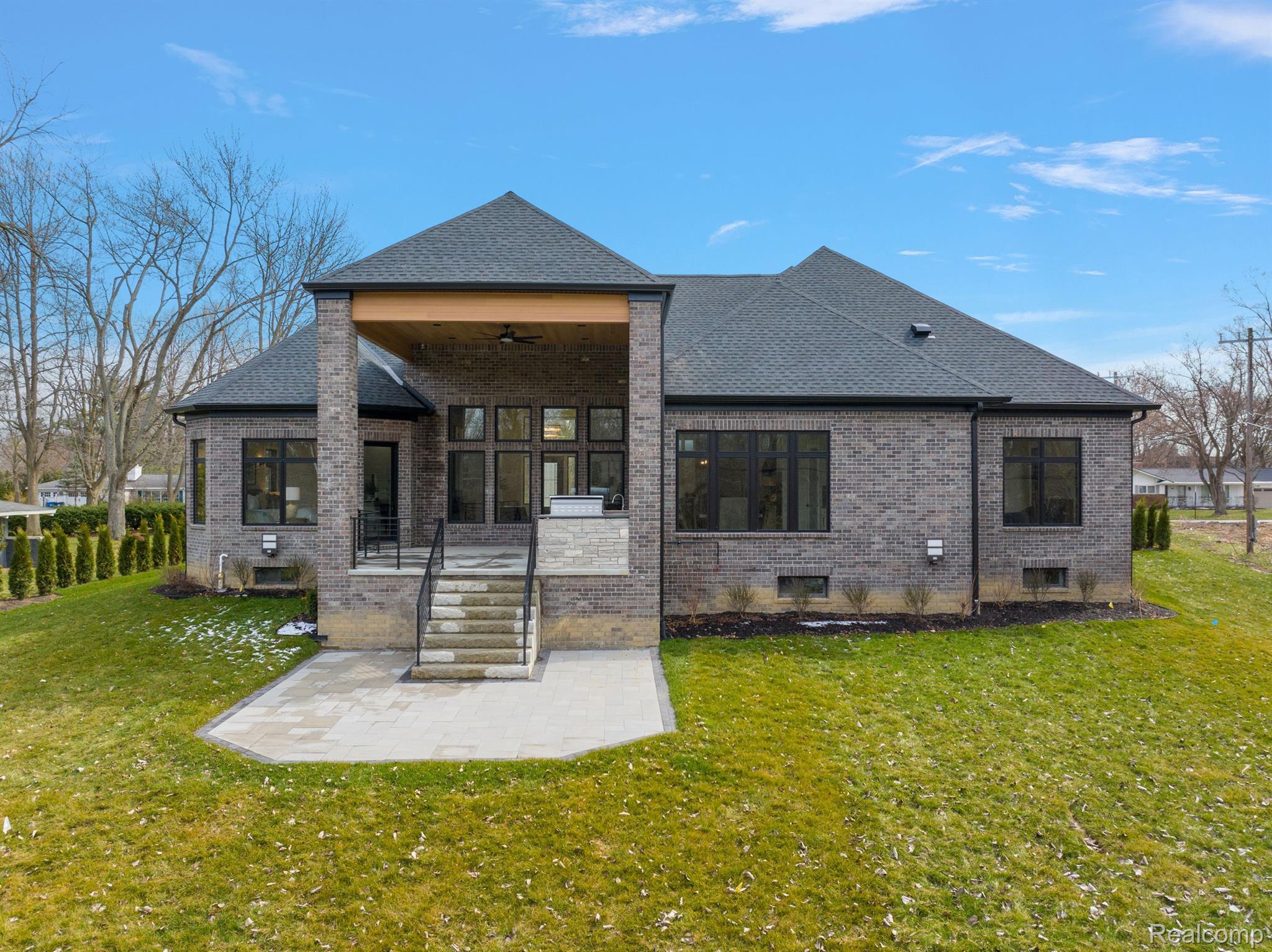 960 Dedham Court
