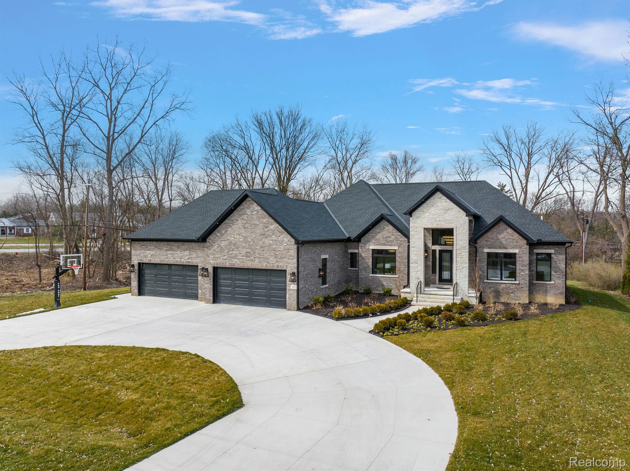 960 Dedham Court