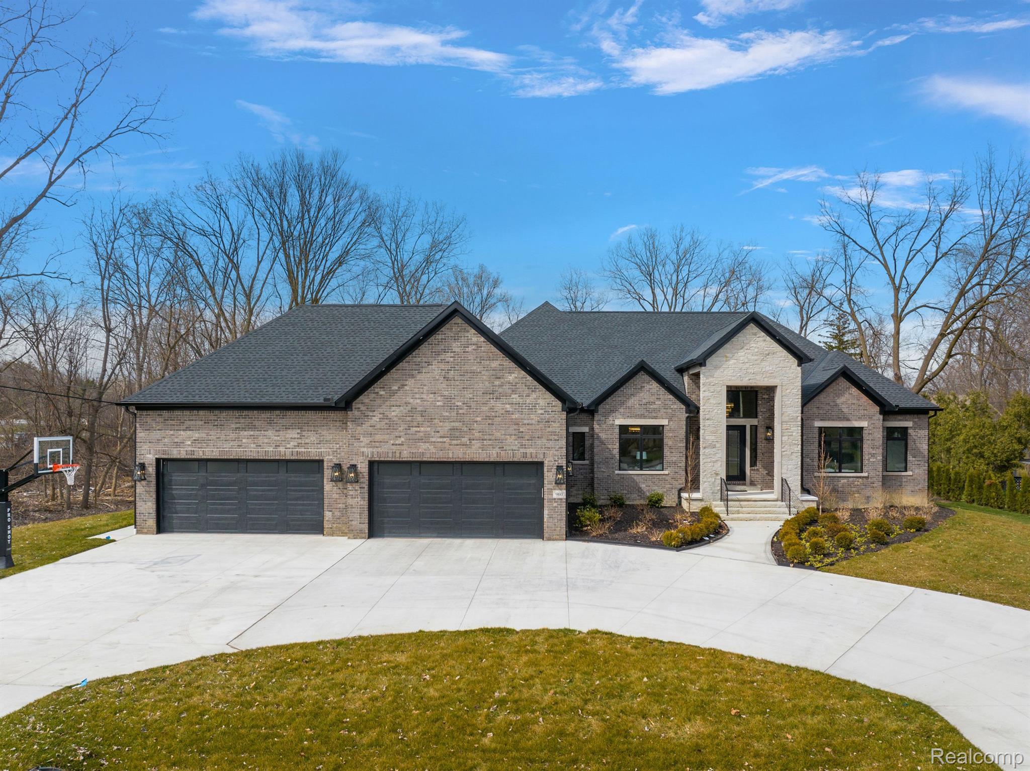 960 Dedham Court