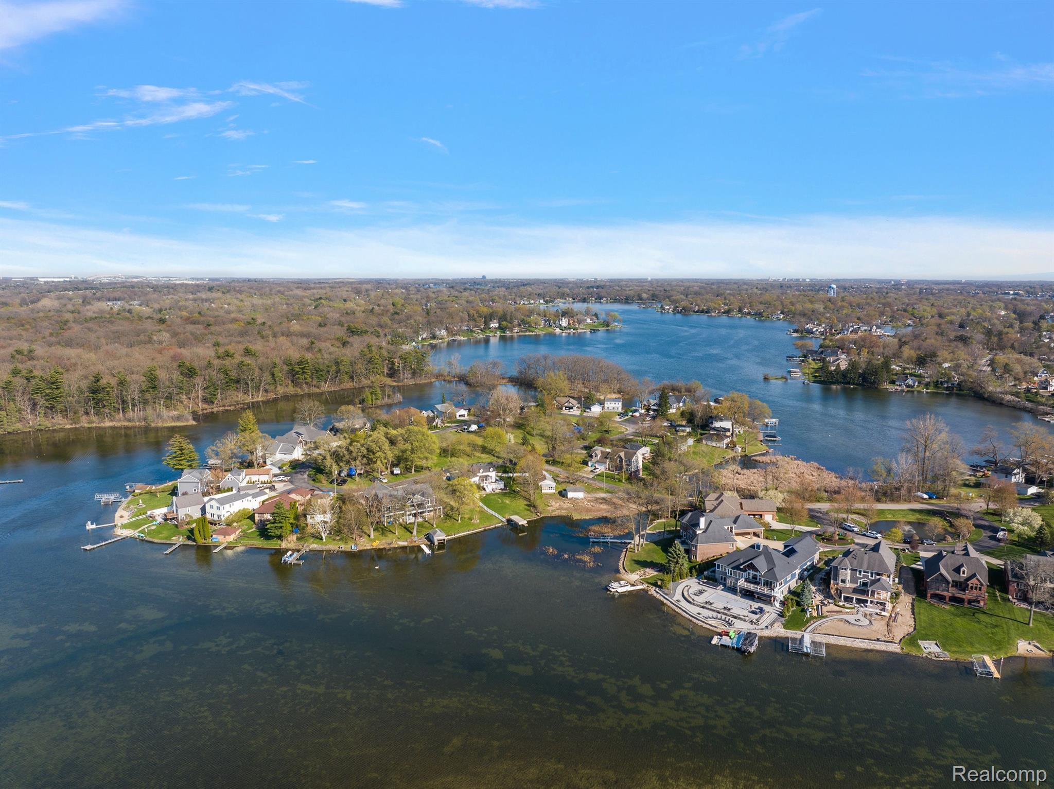 4214 Bay Shores Drive