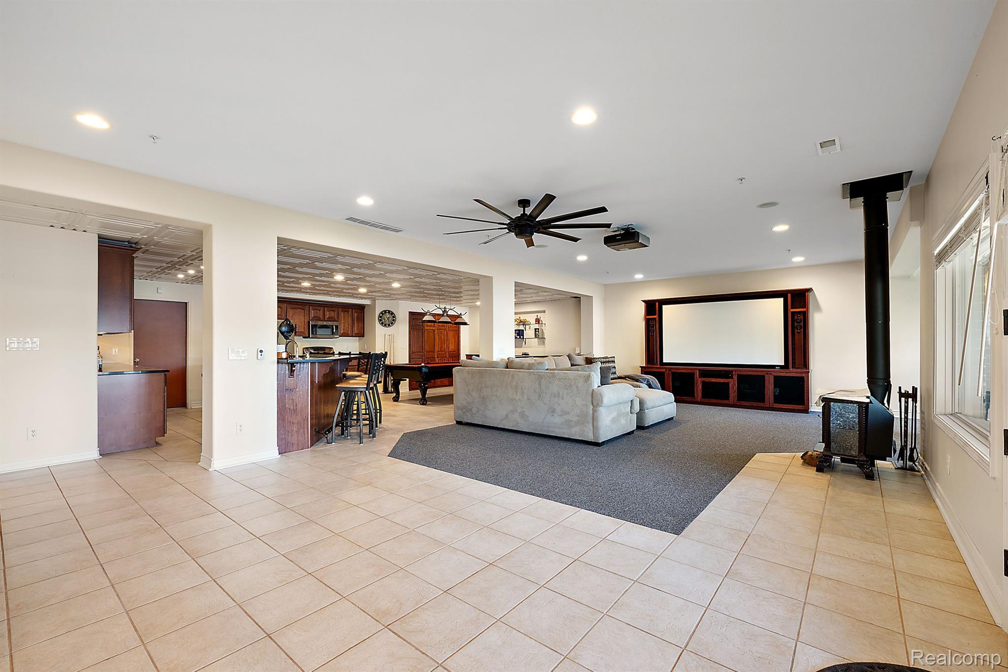 4214 Bay Shores Drive