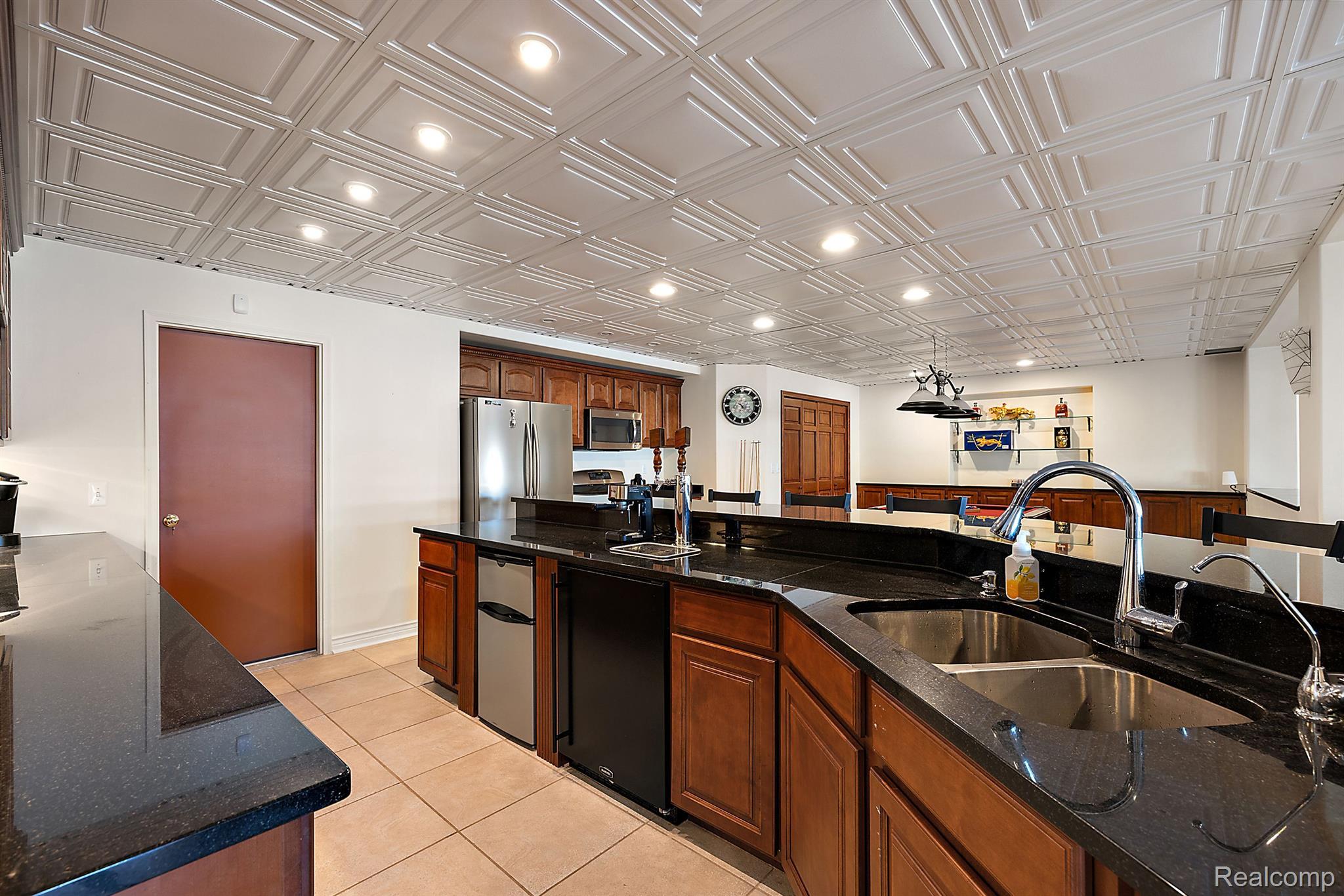 4214 Bay Shores Drive