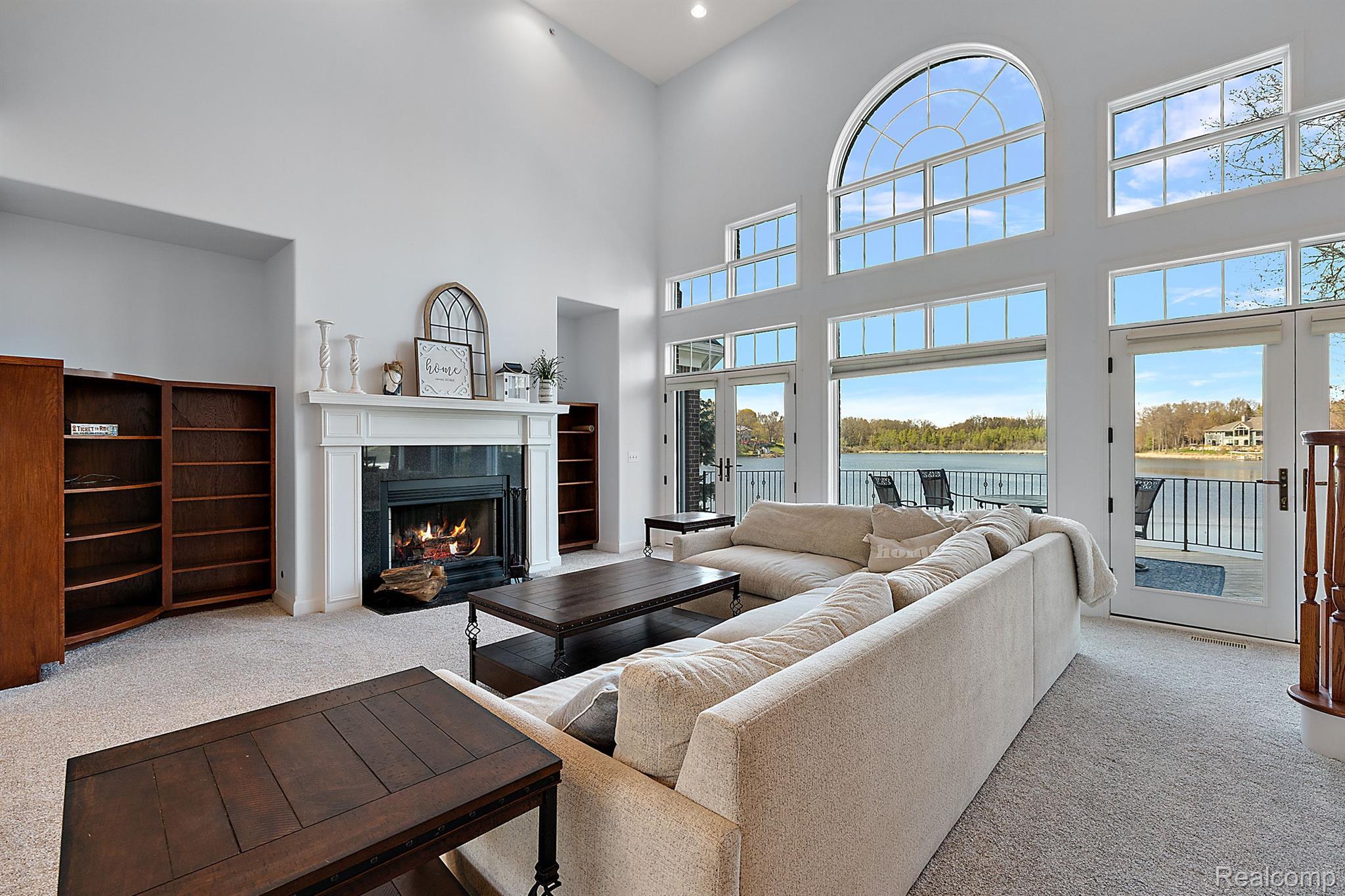 4214 Bay Shores Drive