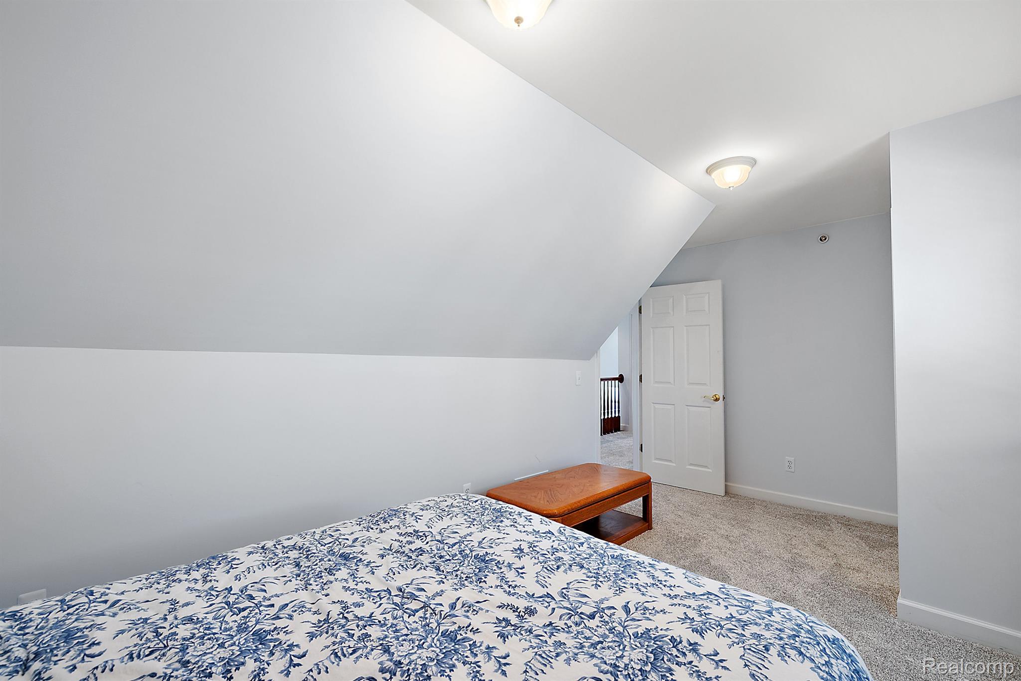 4214 Bay Shores Drive