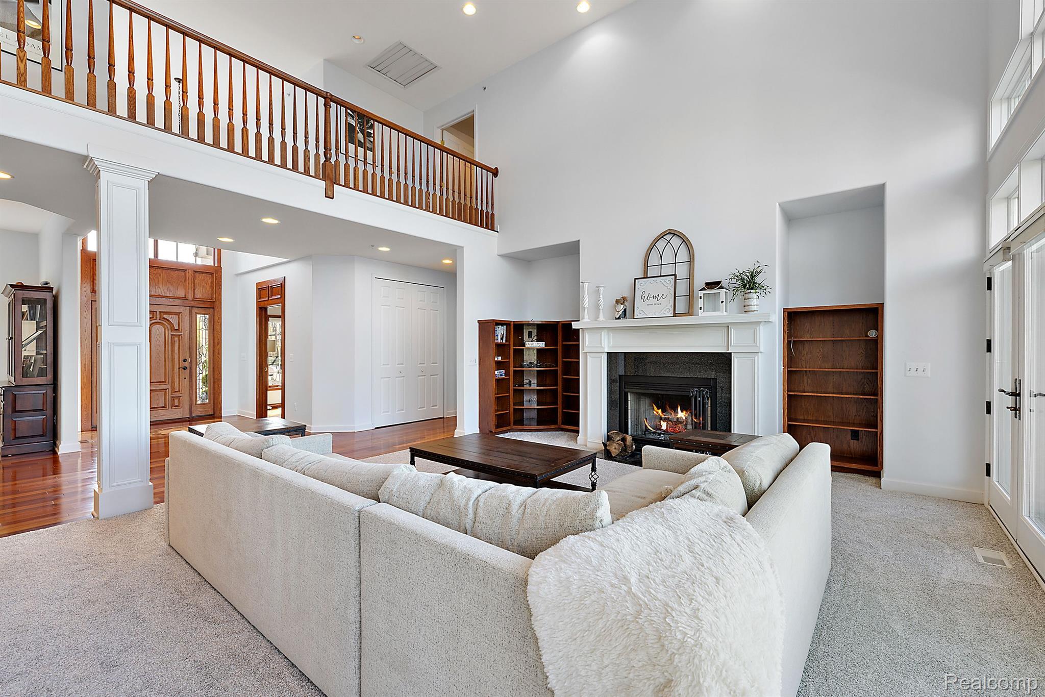 4214 Bay Shores Drive