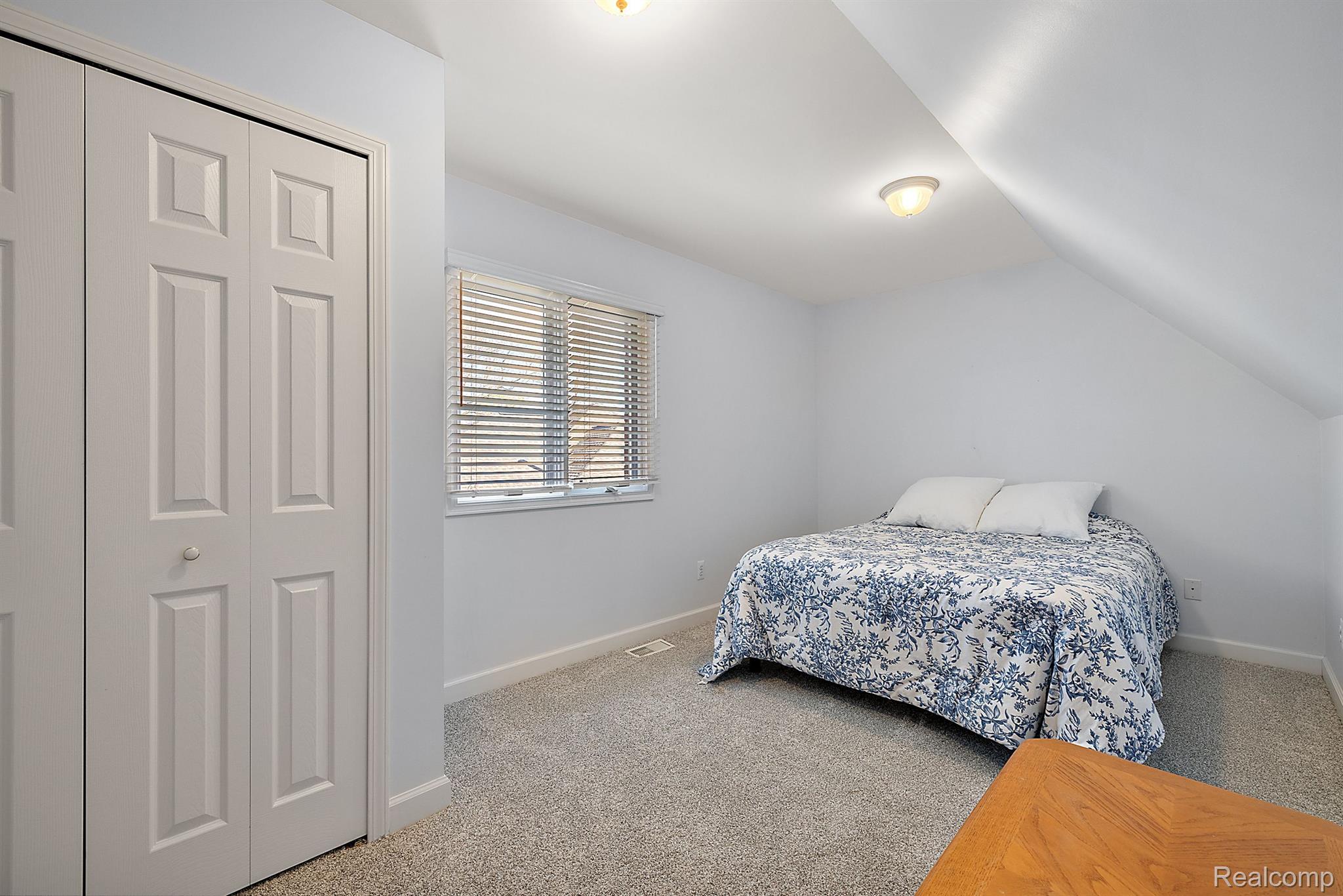 4214 Bay Shores Drive