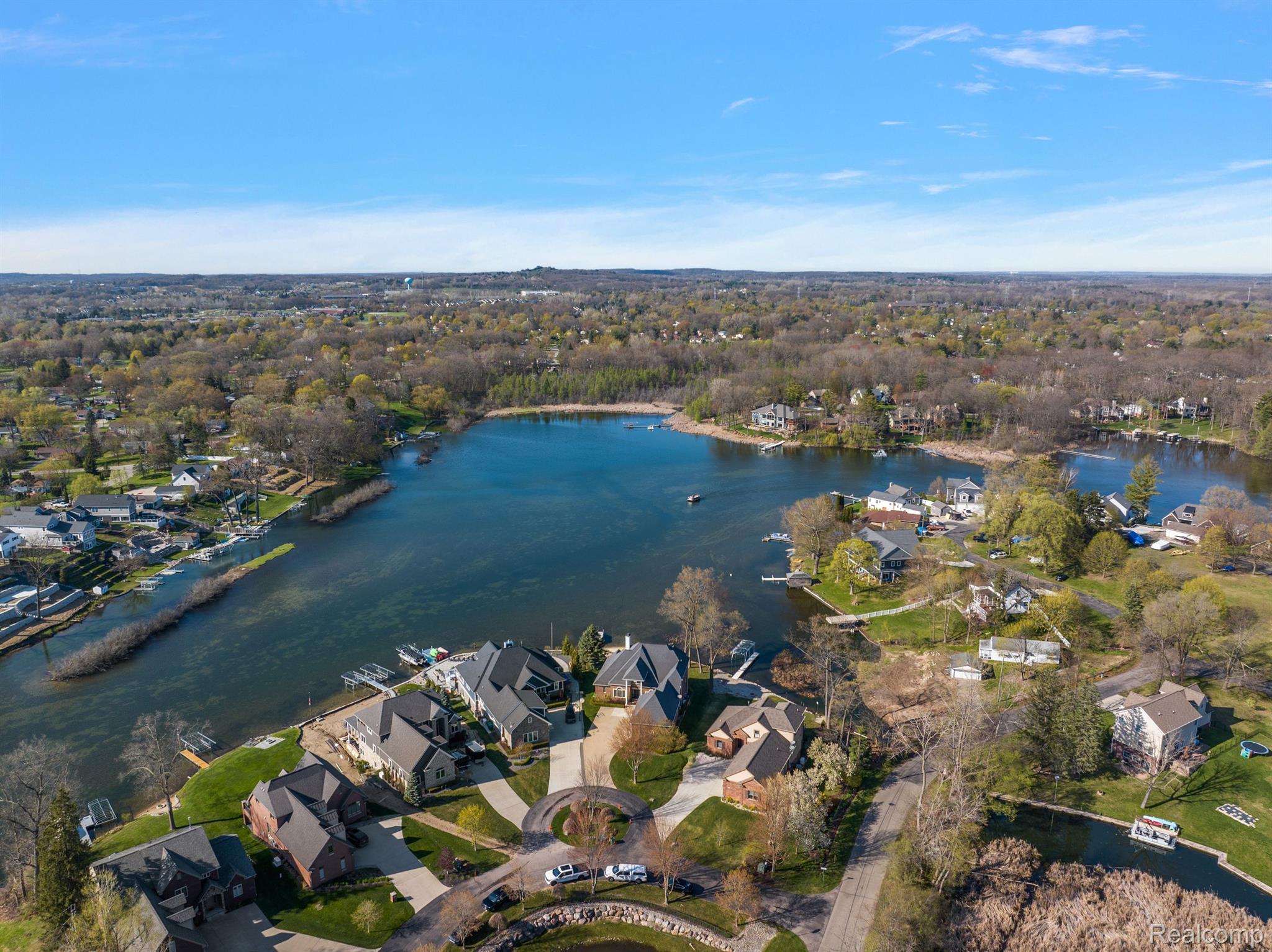 4214 Bay Shores Drive