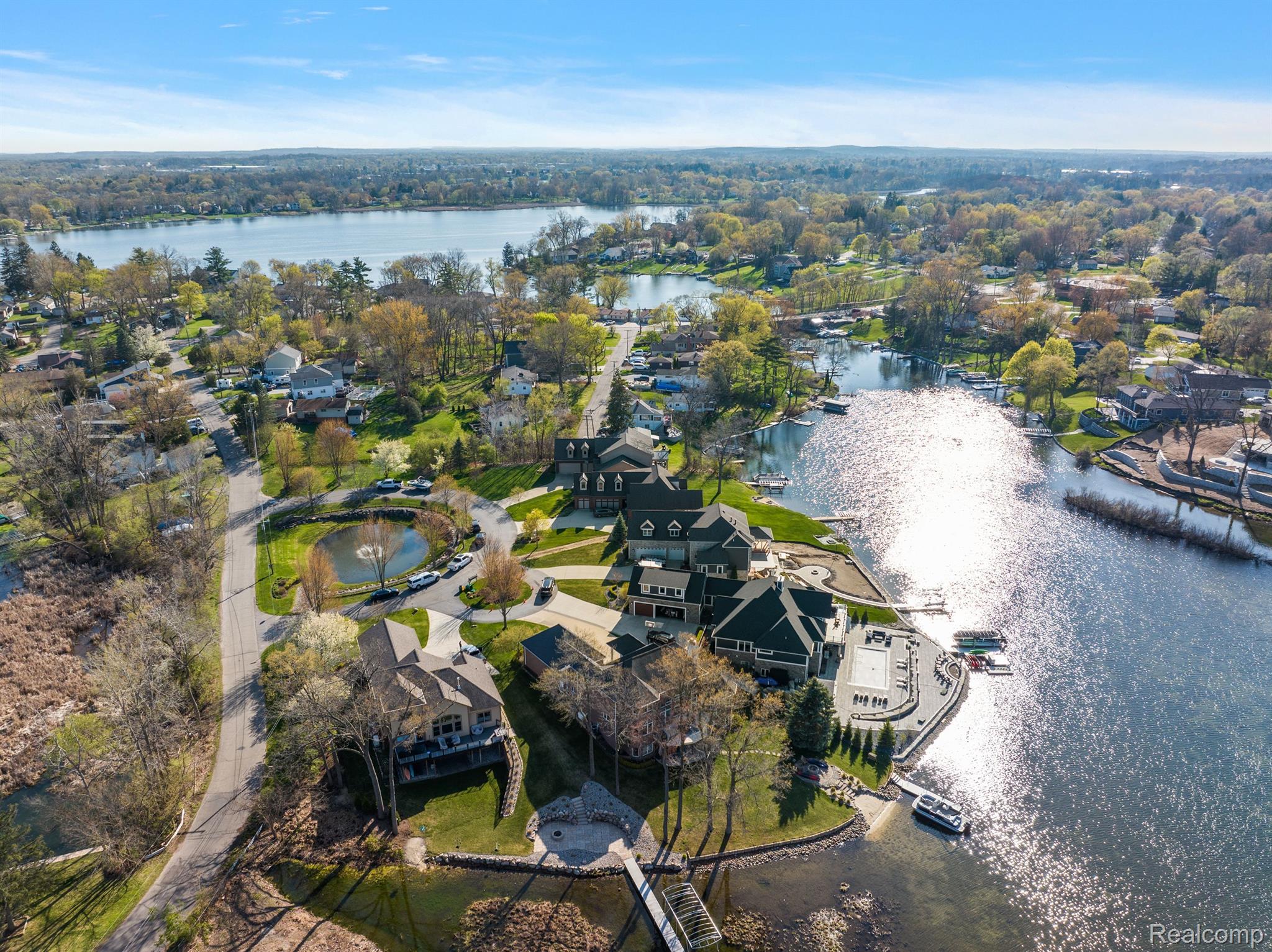 4214 Bay Shores Drive