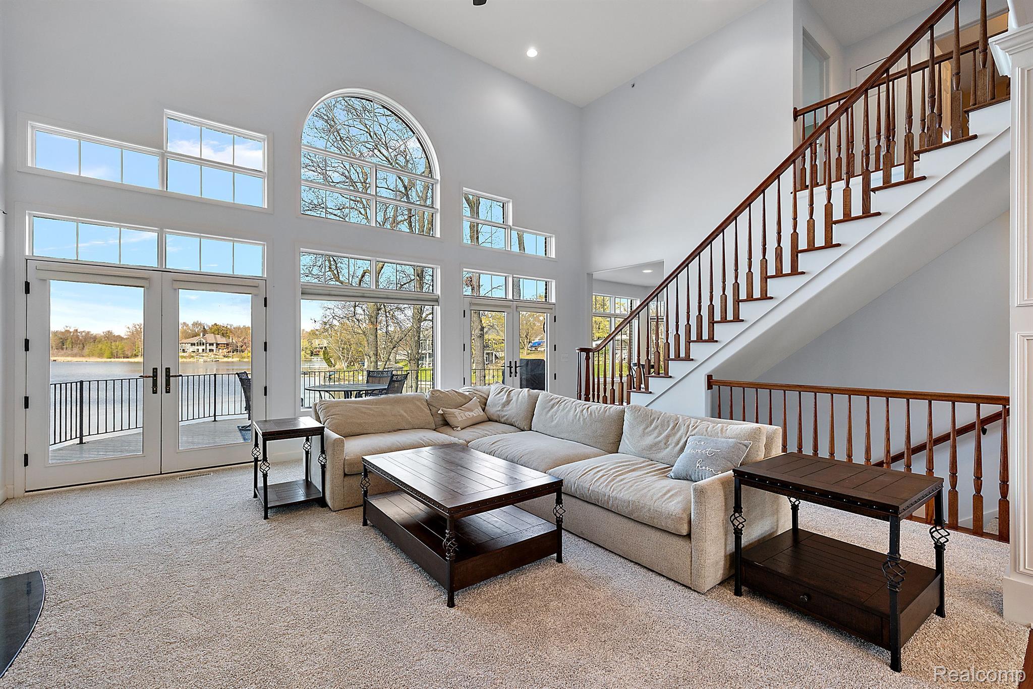 4214 Bay Shores Drive