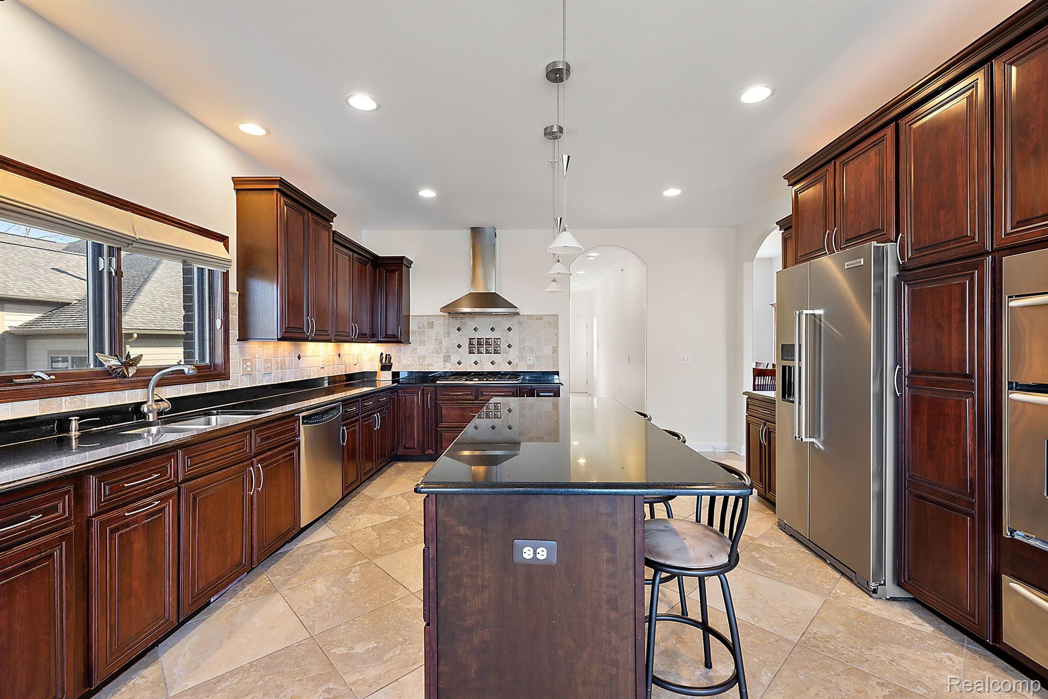 4214 Bay Shores Drive