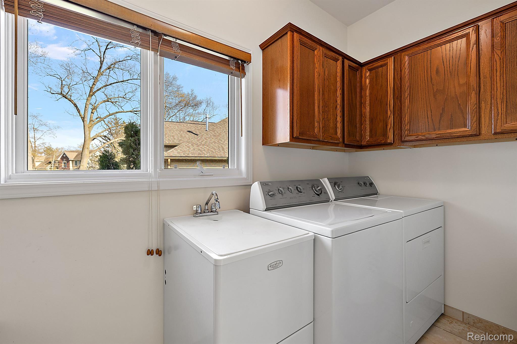 4214 Bay Shores Drive