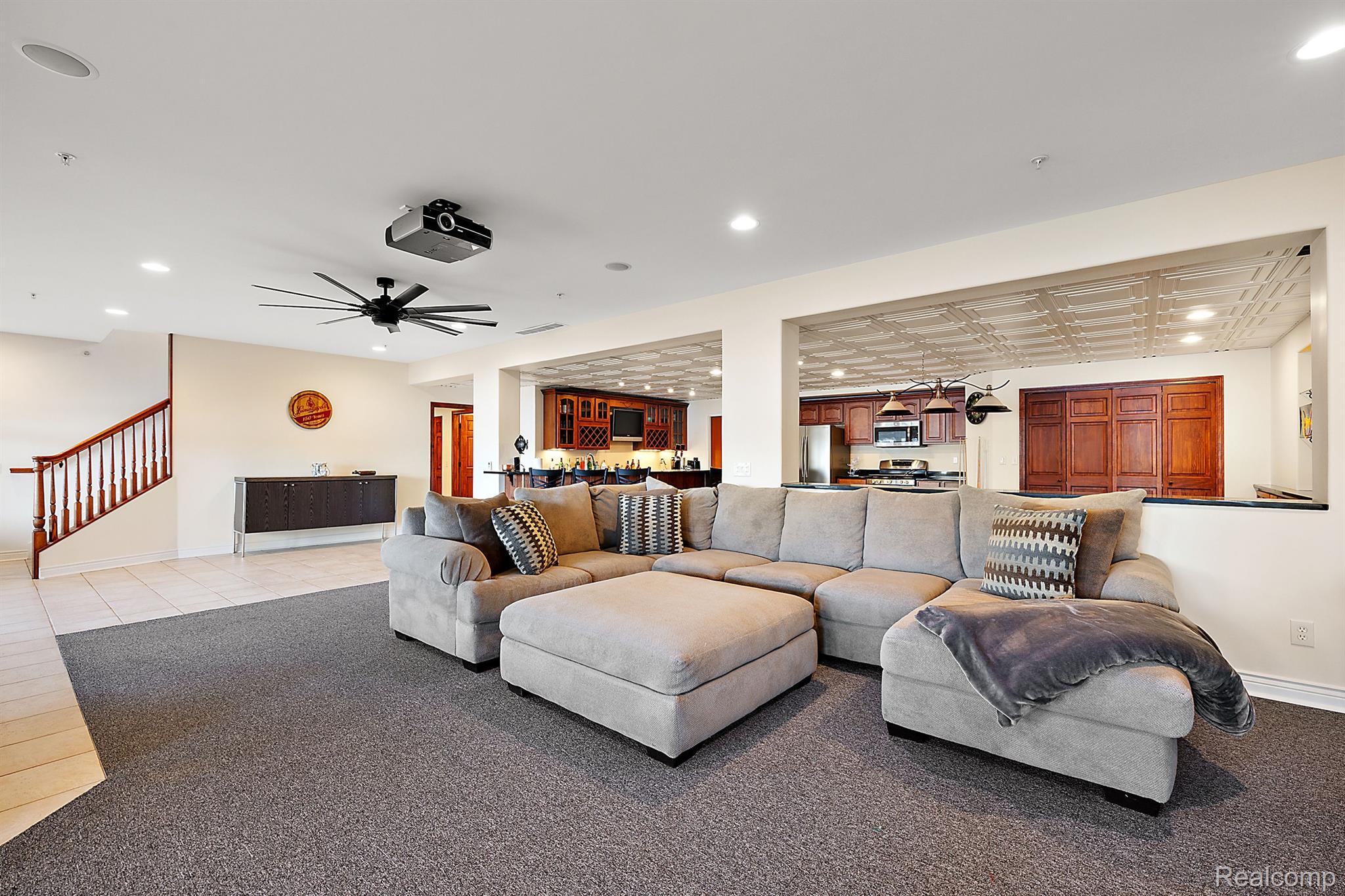 4214 Bay Shores Drive