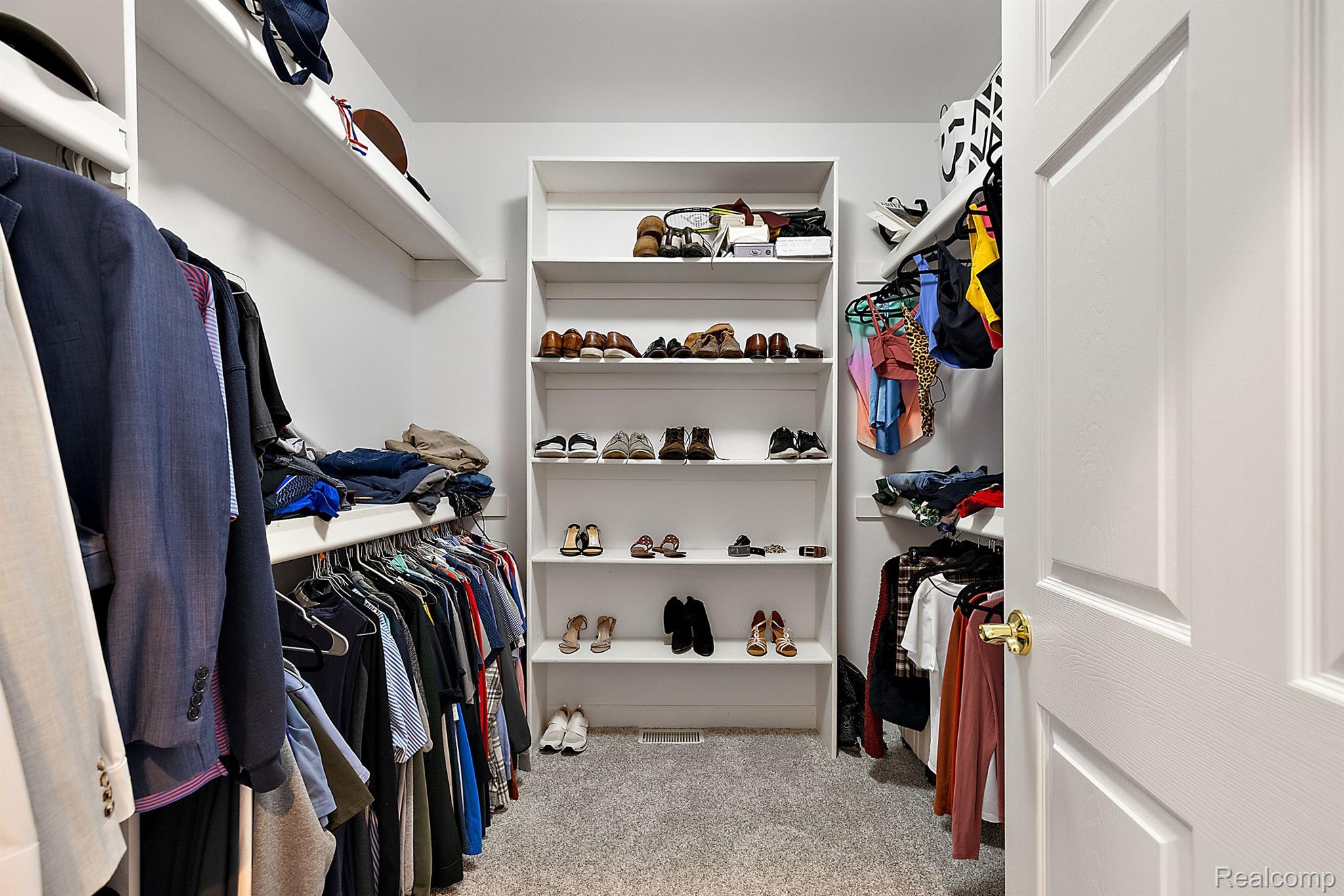 4214 Bay Shores Drive