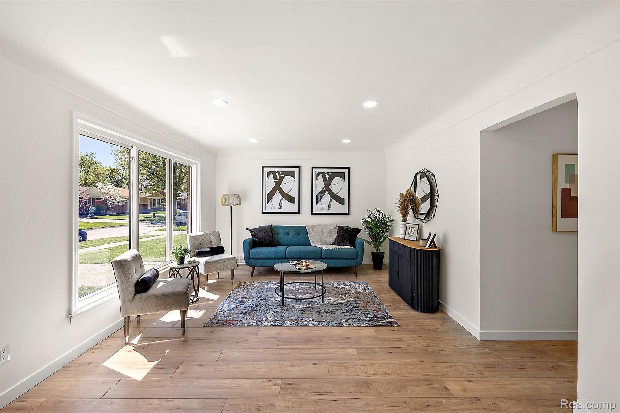 20275 HUNT CLUB Drive