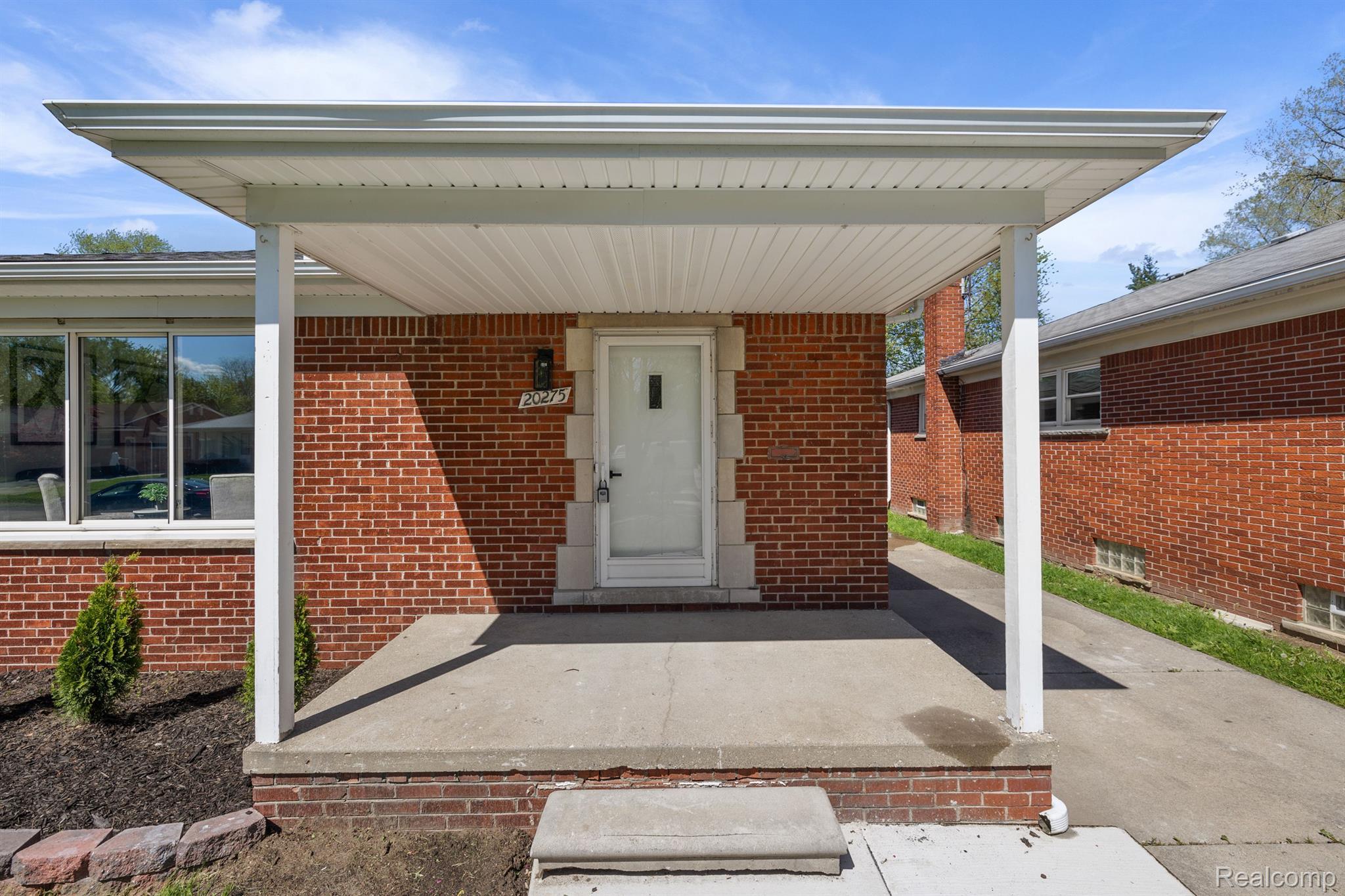 20275 HUNT CLUB Drive