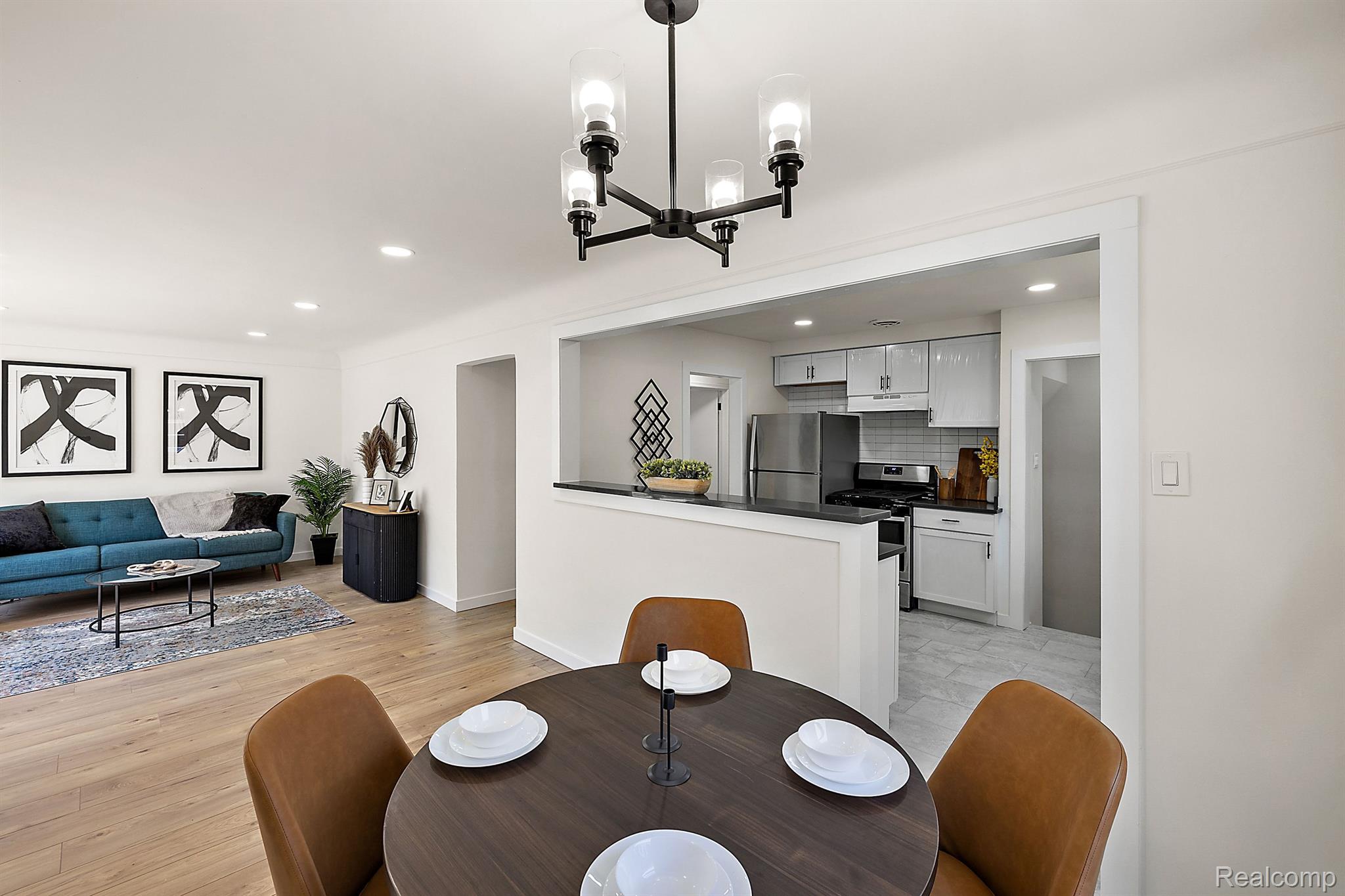 20275 HUNT CLUB Drive