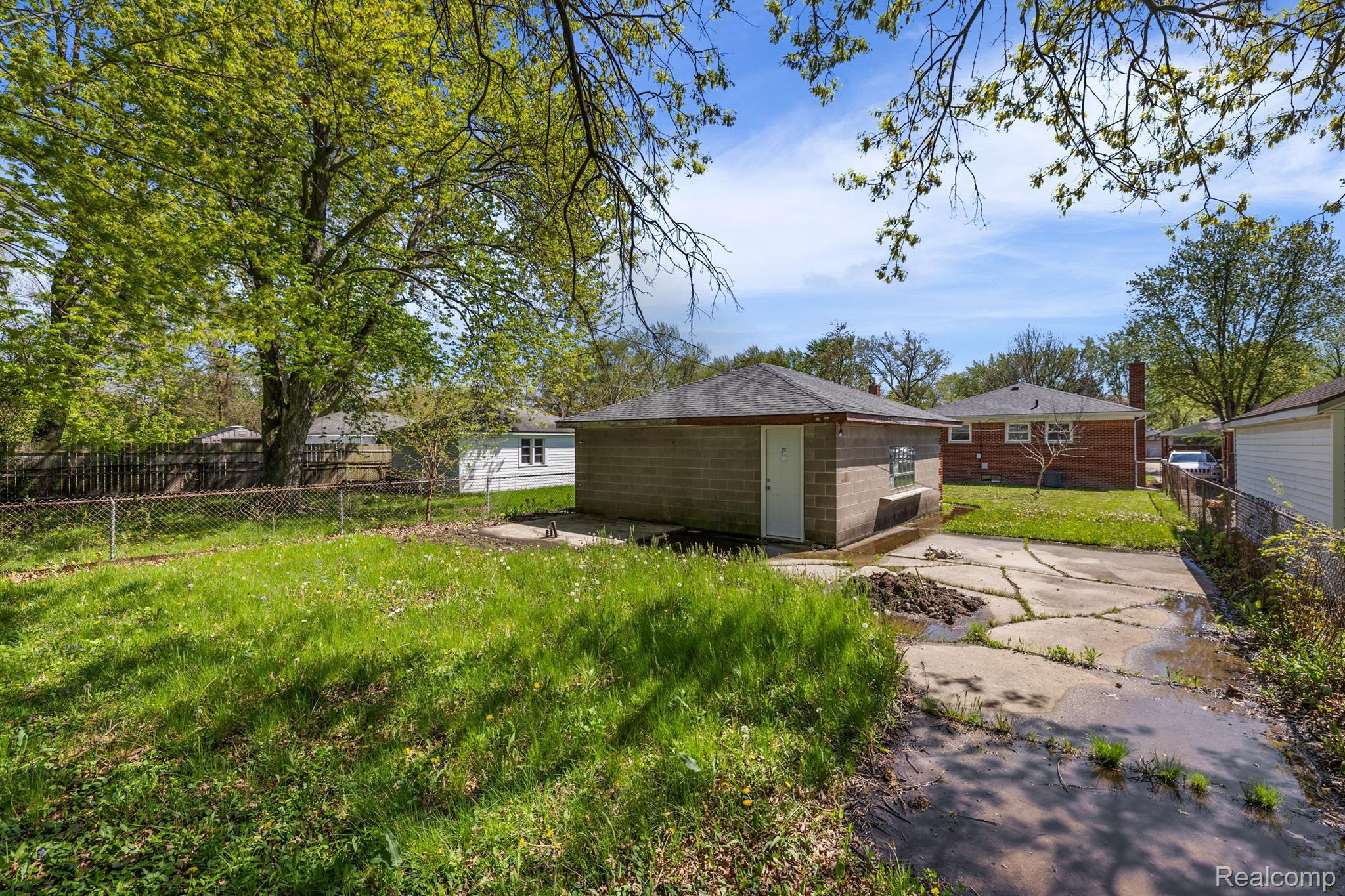 20275 HUNT CLUB Drive