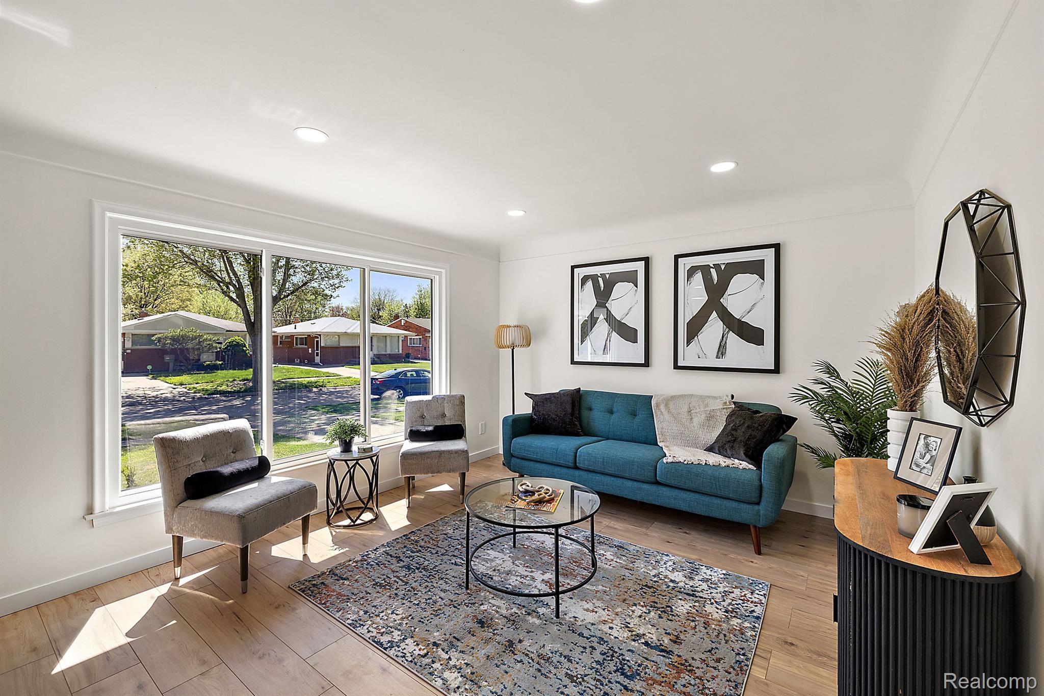 20275 HUNT CLUB Drive