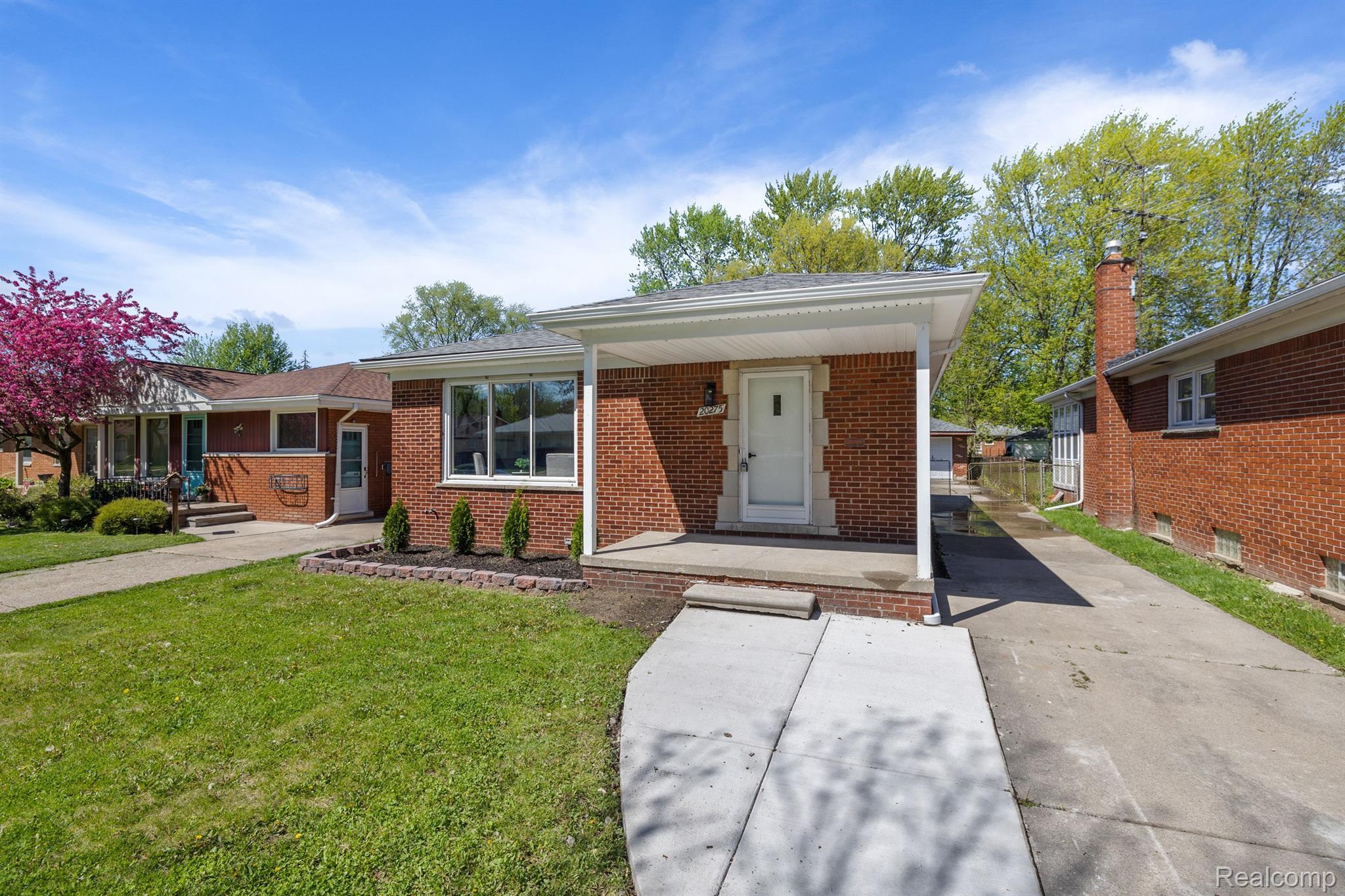 20275 HUNT CLUB Drive