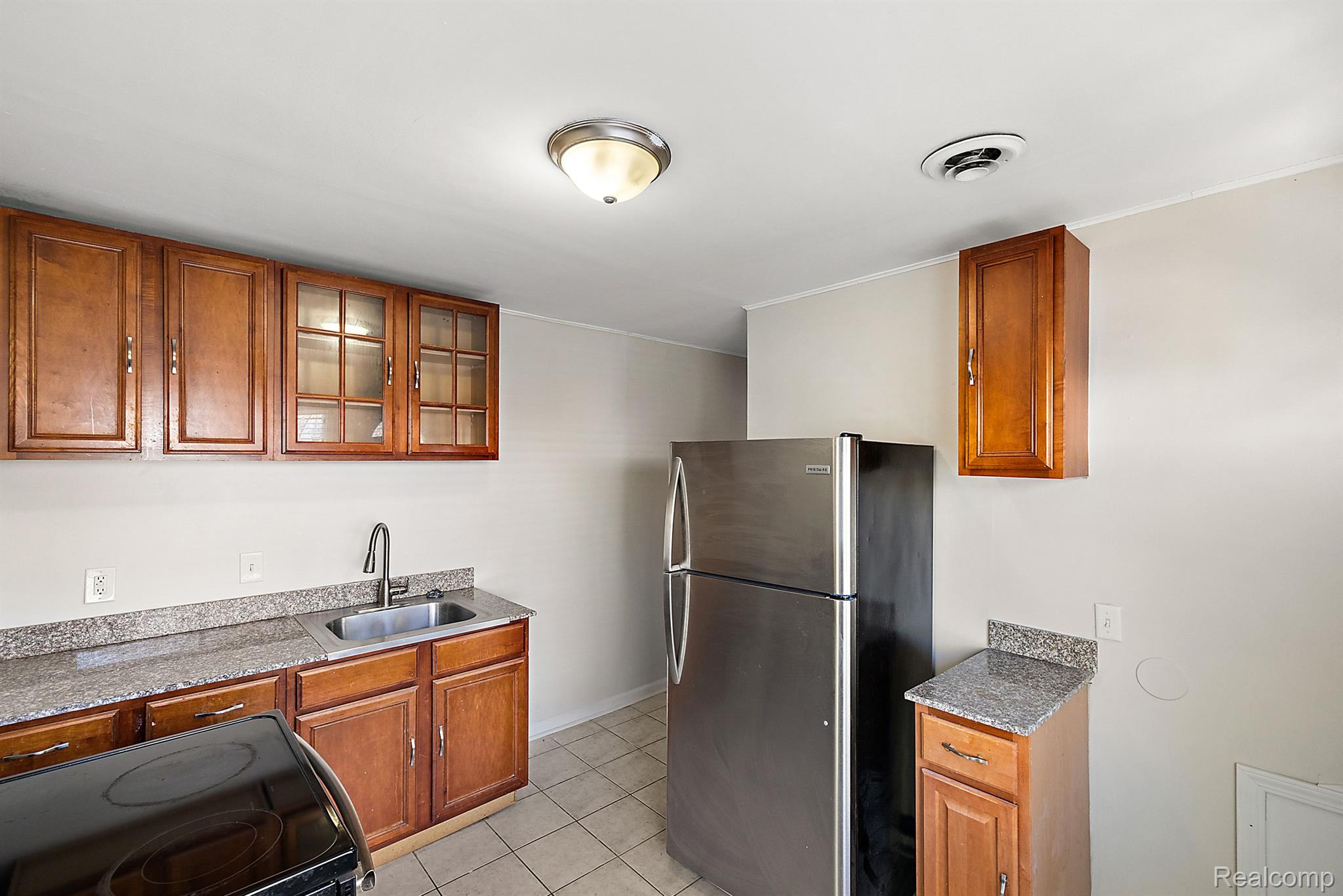 1518 E GEORGE Avenue