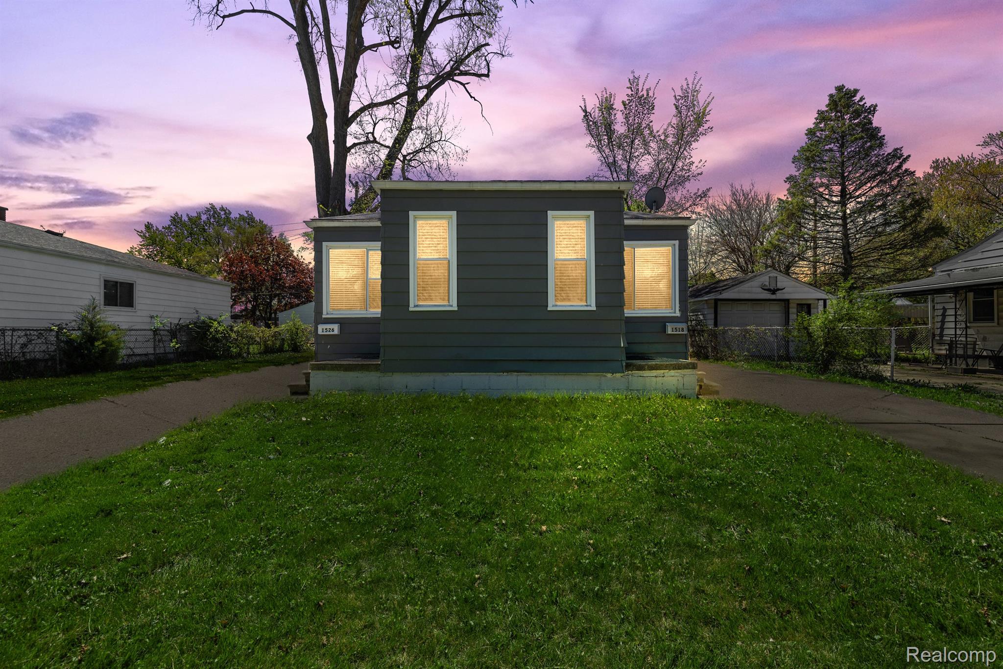 1518 E GEORGE Avenue