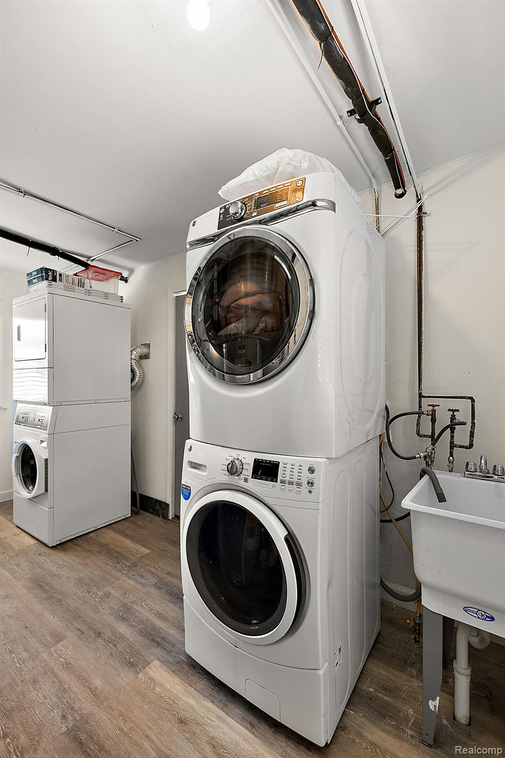 1518 E GEORGE Avenue