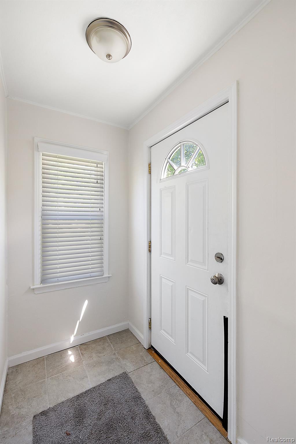 1518 E GEORGE Avenue