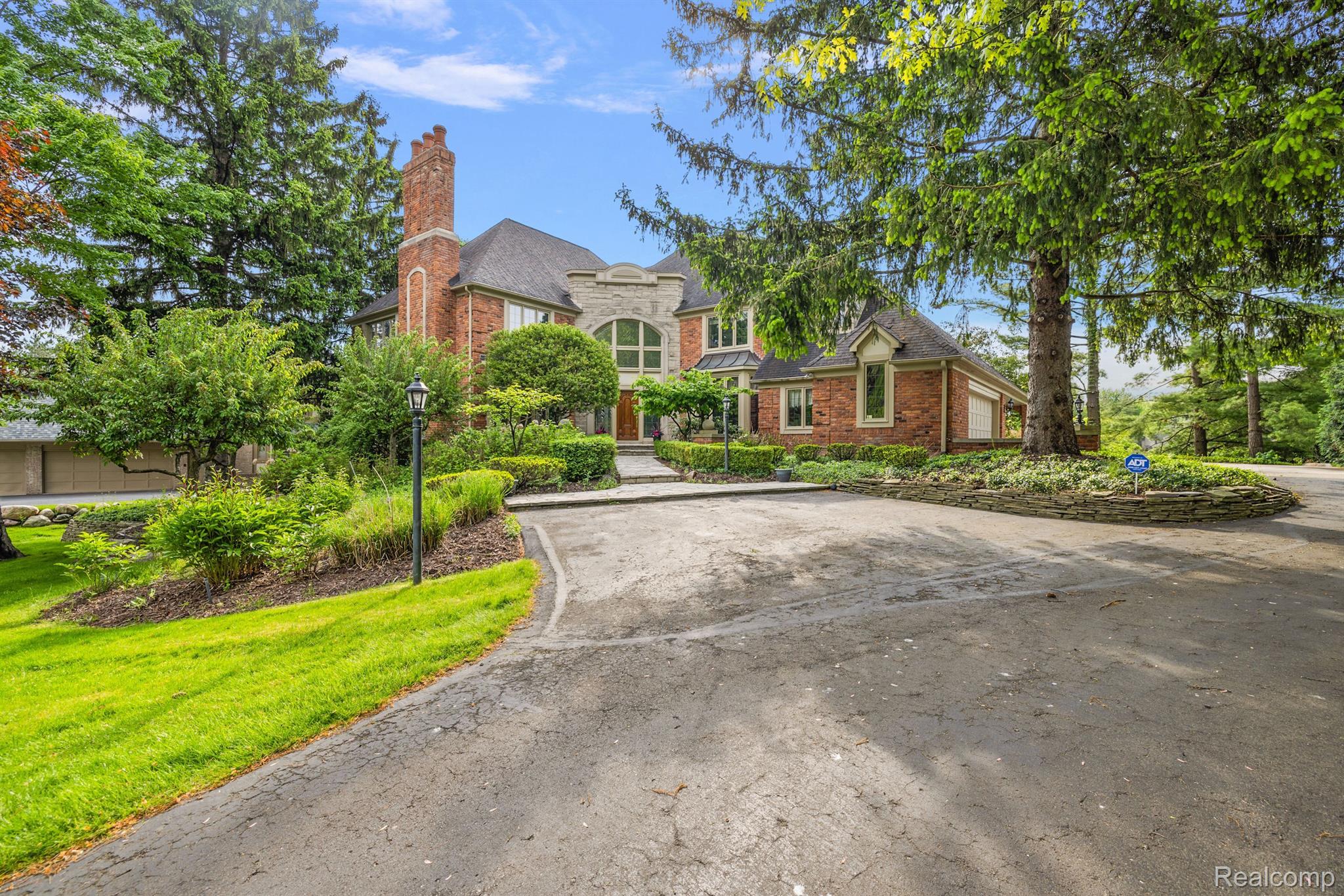 1273 Water Cliff Drive