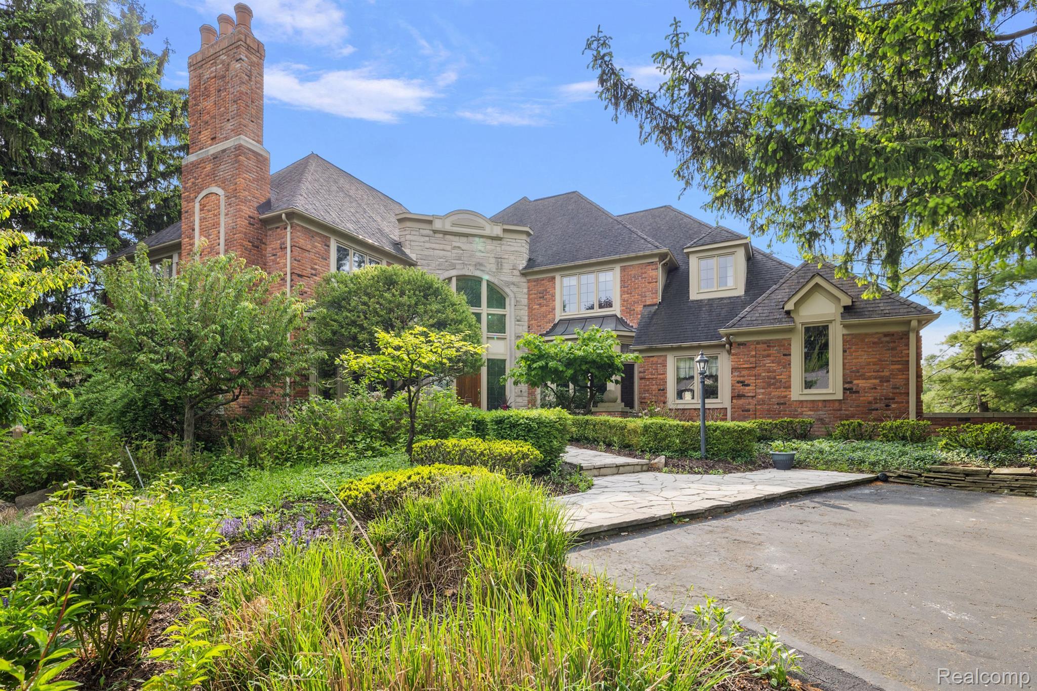 1273 Water Cliff Drive