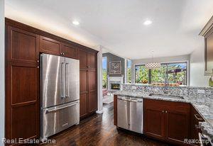 840 Edgemont Run 123