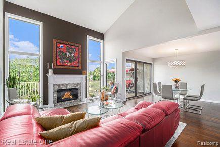 840 Edgemont Run 123