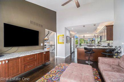 840 Edgemont Run 123