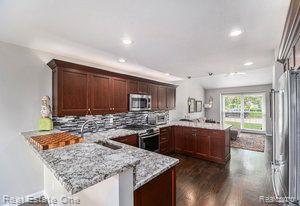 840 Edgemont Run 123