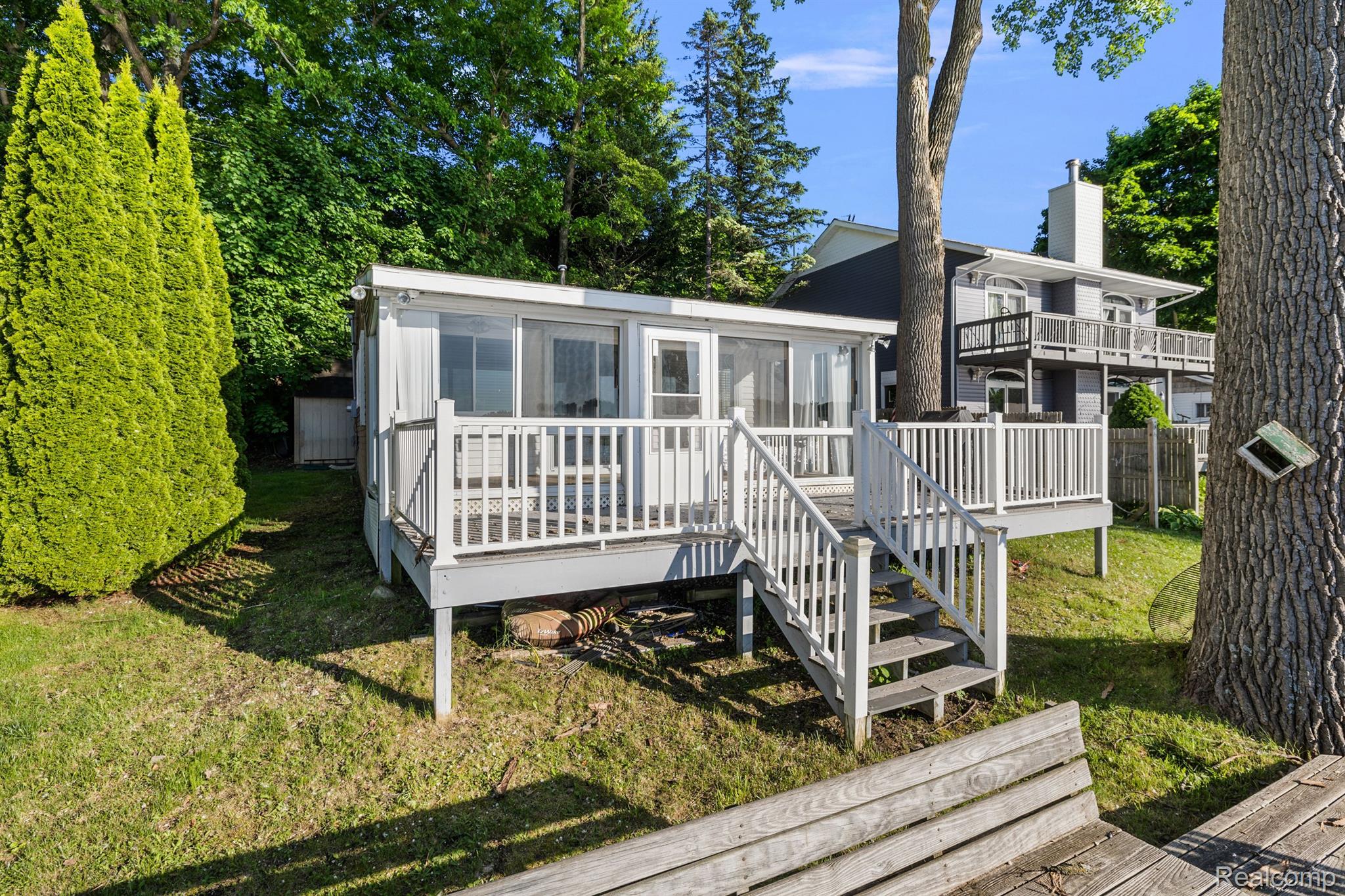 5956 SILVER BIRCH Road