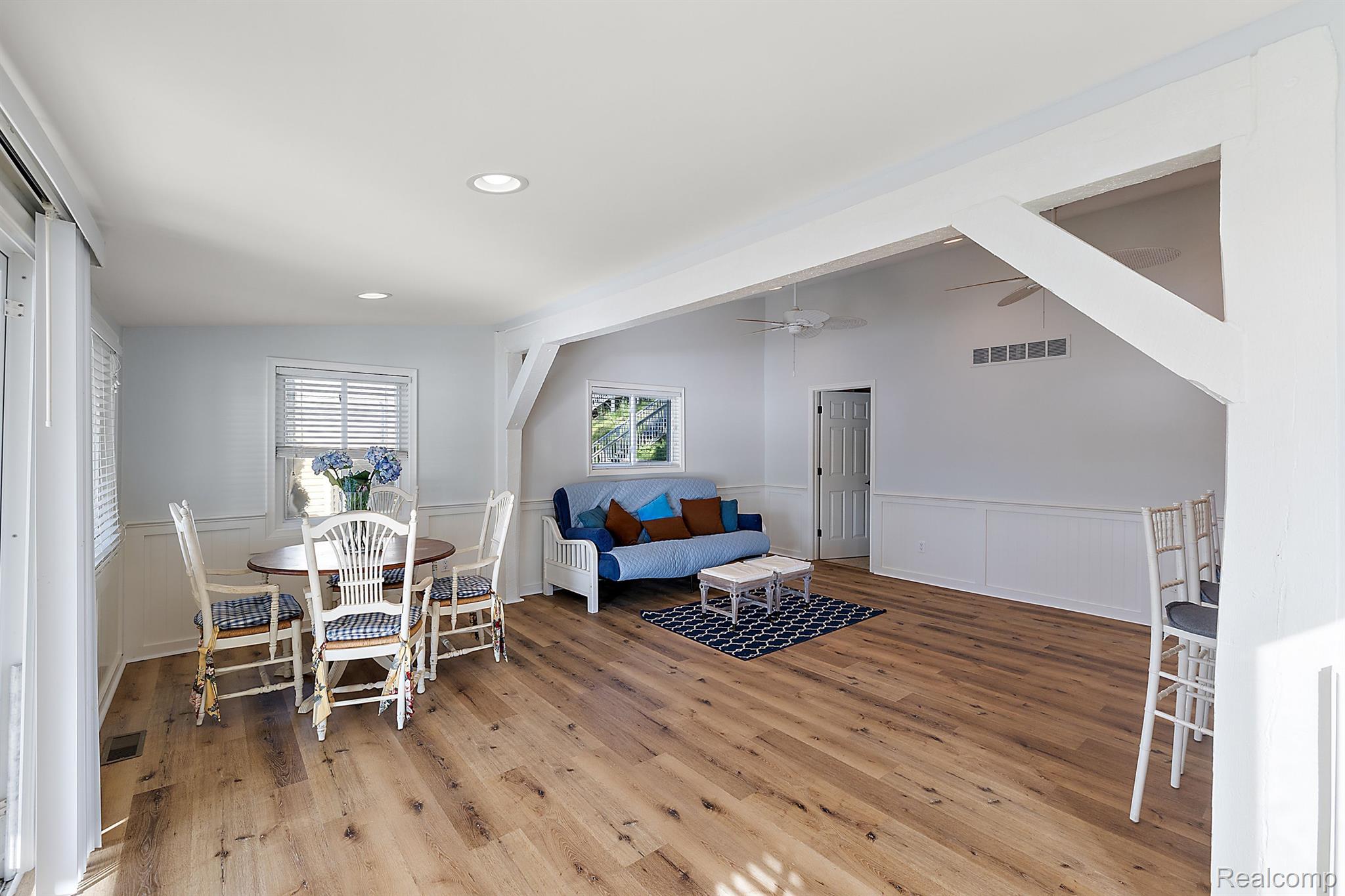 5956 SILVER BIRCH Road