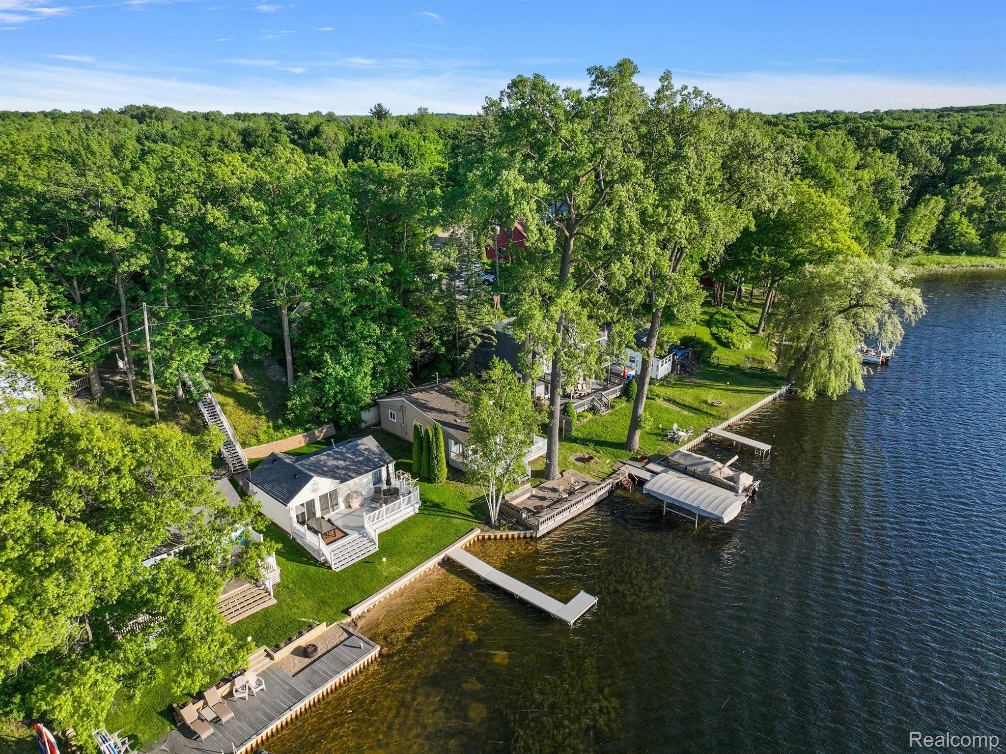 5956 SILVER BIRCH Road