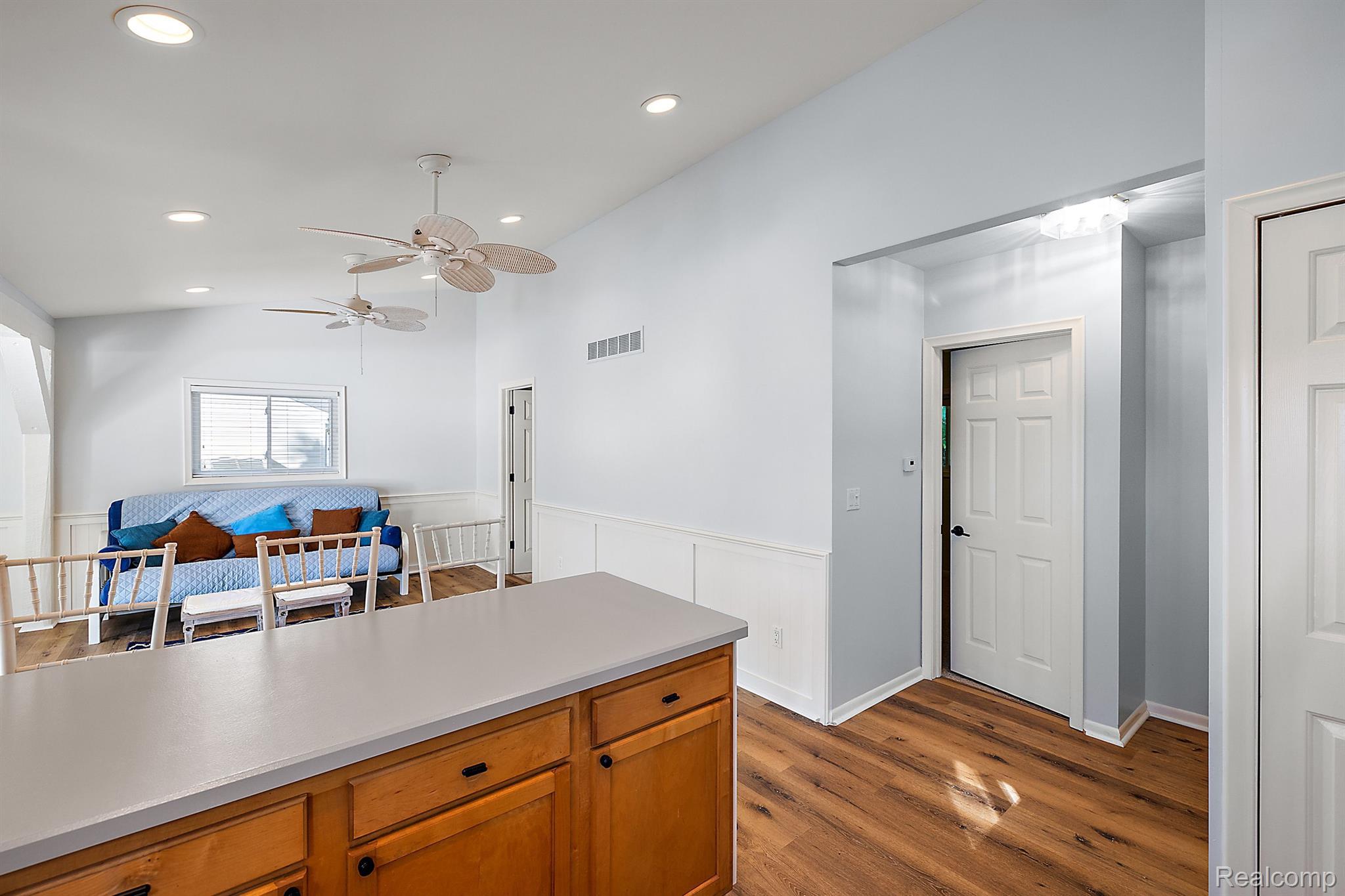 5956 SILVER BIRCH Road