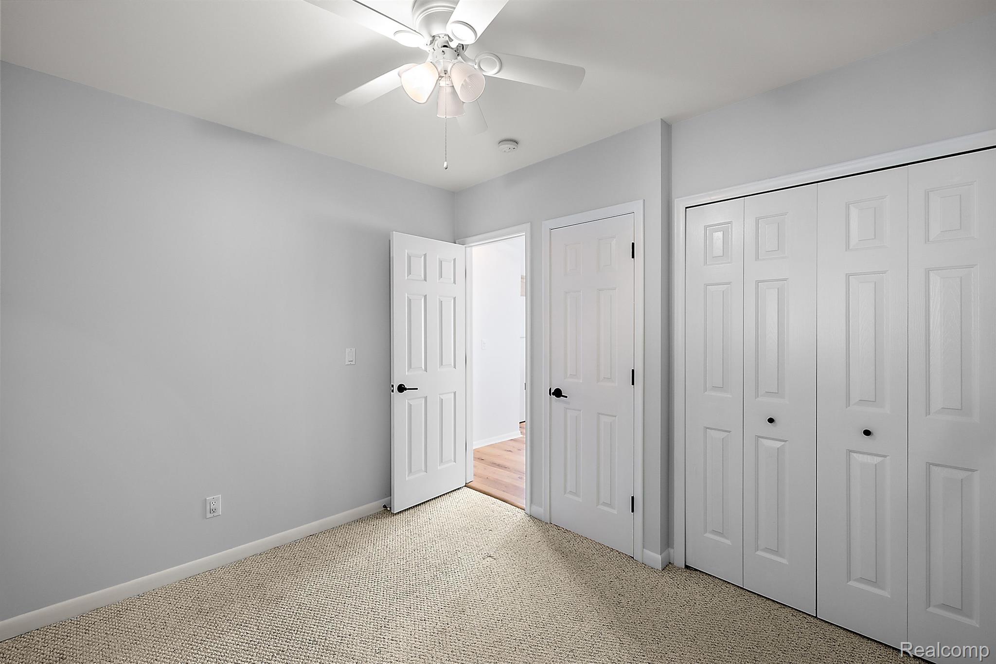 5956 SILVER BIRCH Road