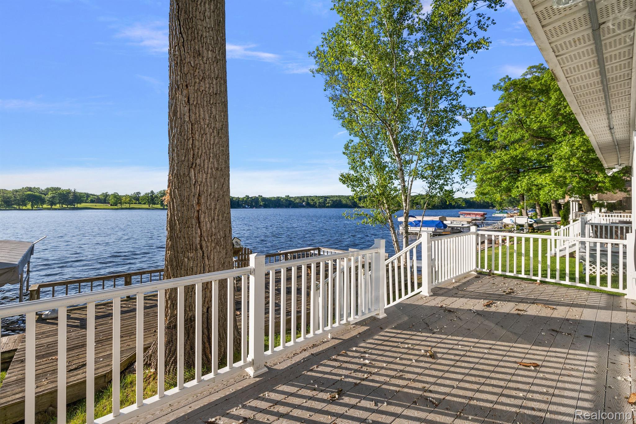 5956 SILVER BIRCH Road