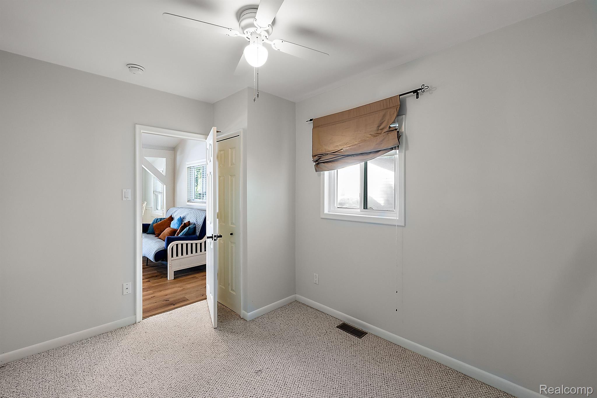 5956 SILVER BIRCH Road