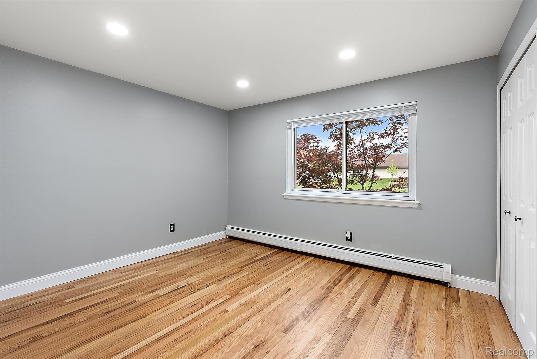 1707 E 14 MILE Road A