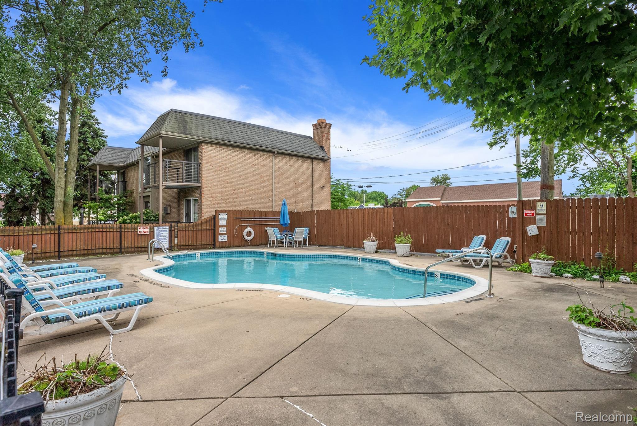 1707 E 14 MILE Road A