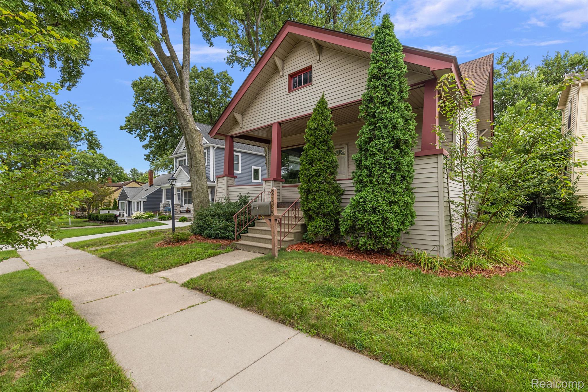 2365 BEVERLY Boulevard