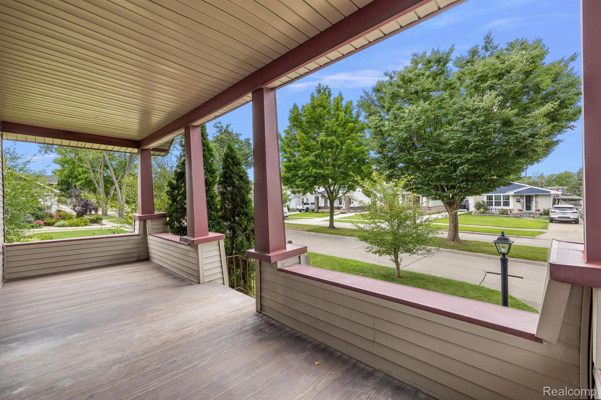 2365 BEVERLY Boulevard