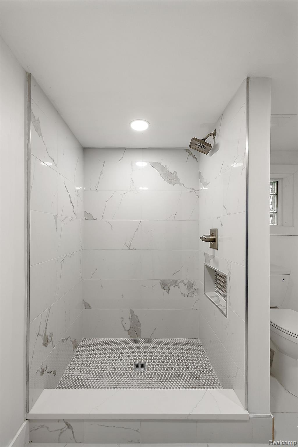 2365 BEVERLY Boulevard