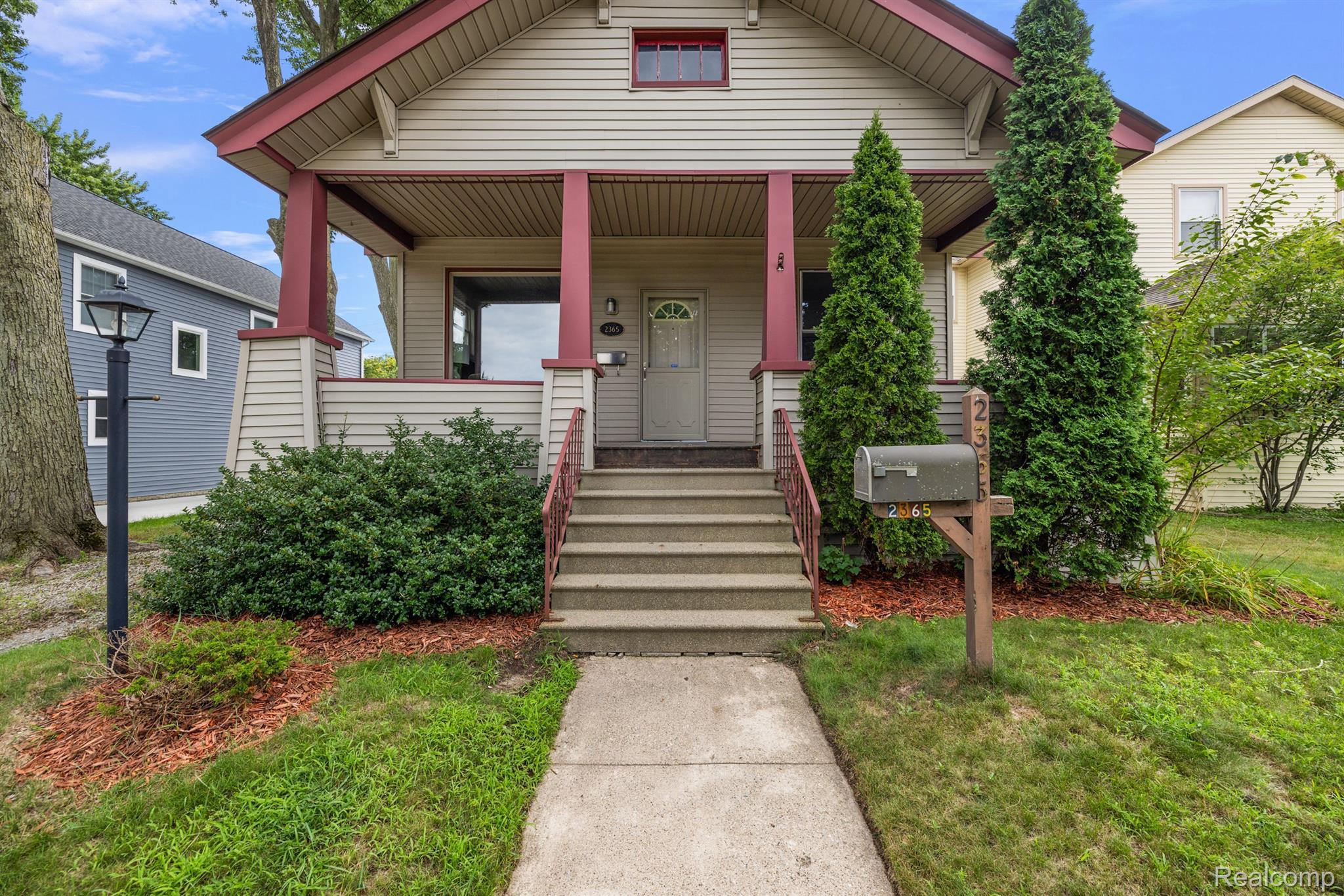 2365 BEVERLY Boulevard