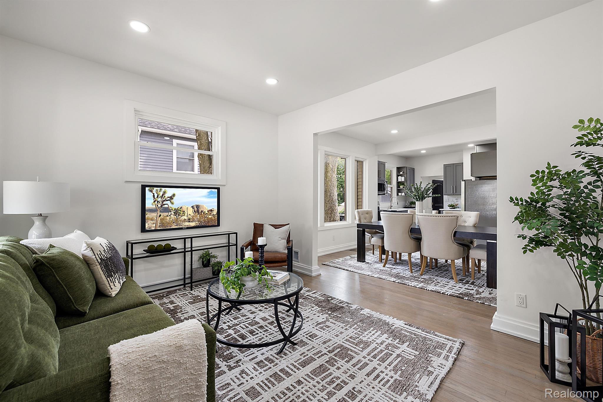 2365 BEVERLY Boulevard