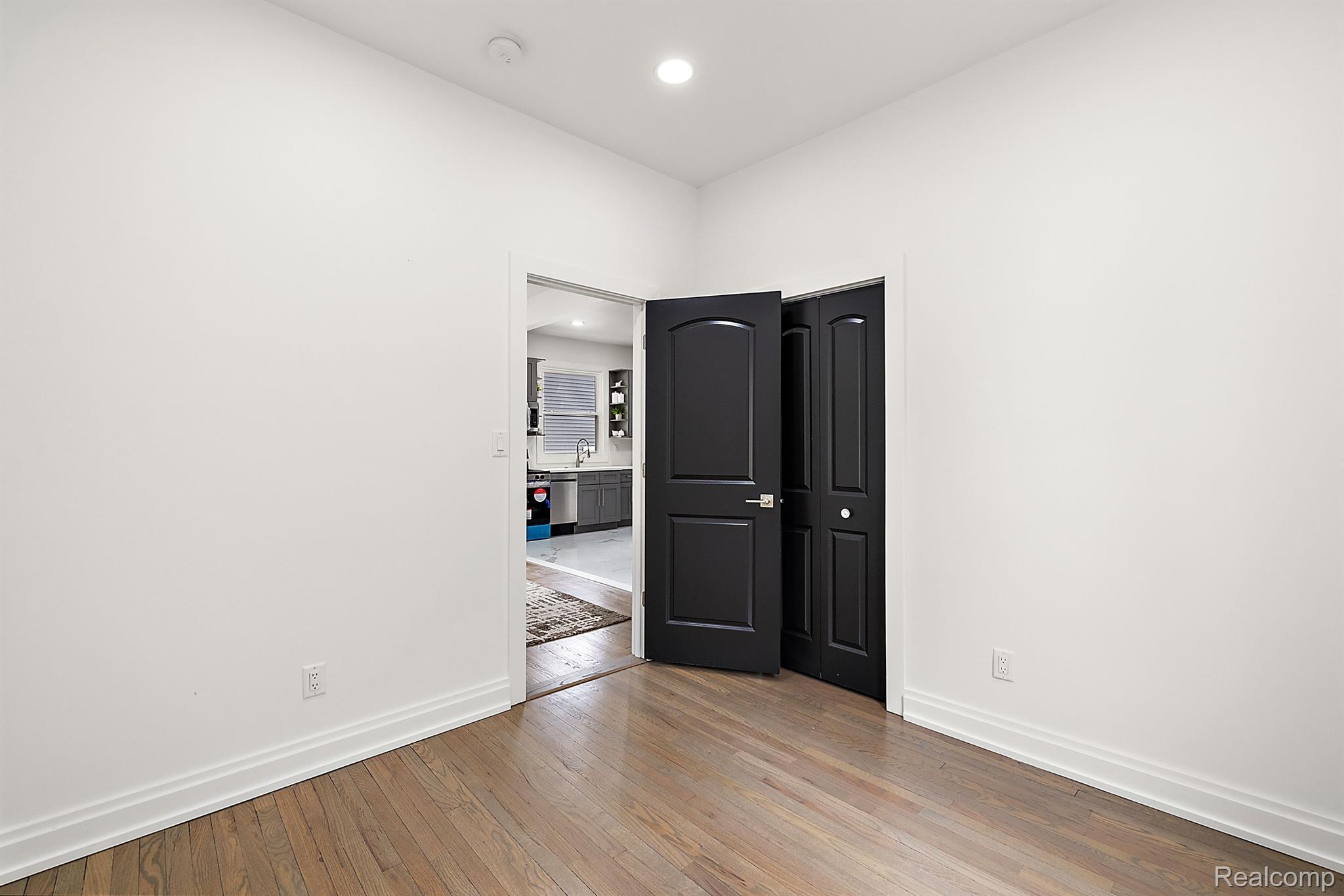 2365 BEVERLY Boulevard