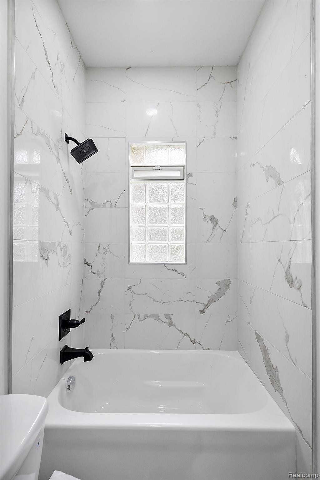 2365 BEVERLY Boulevard